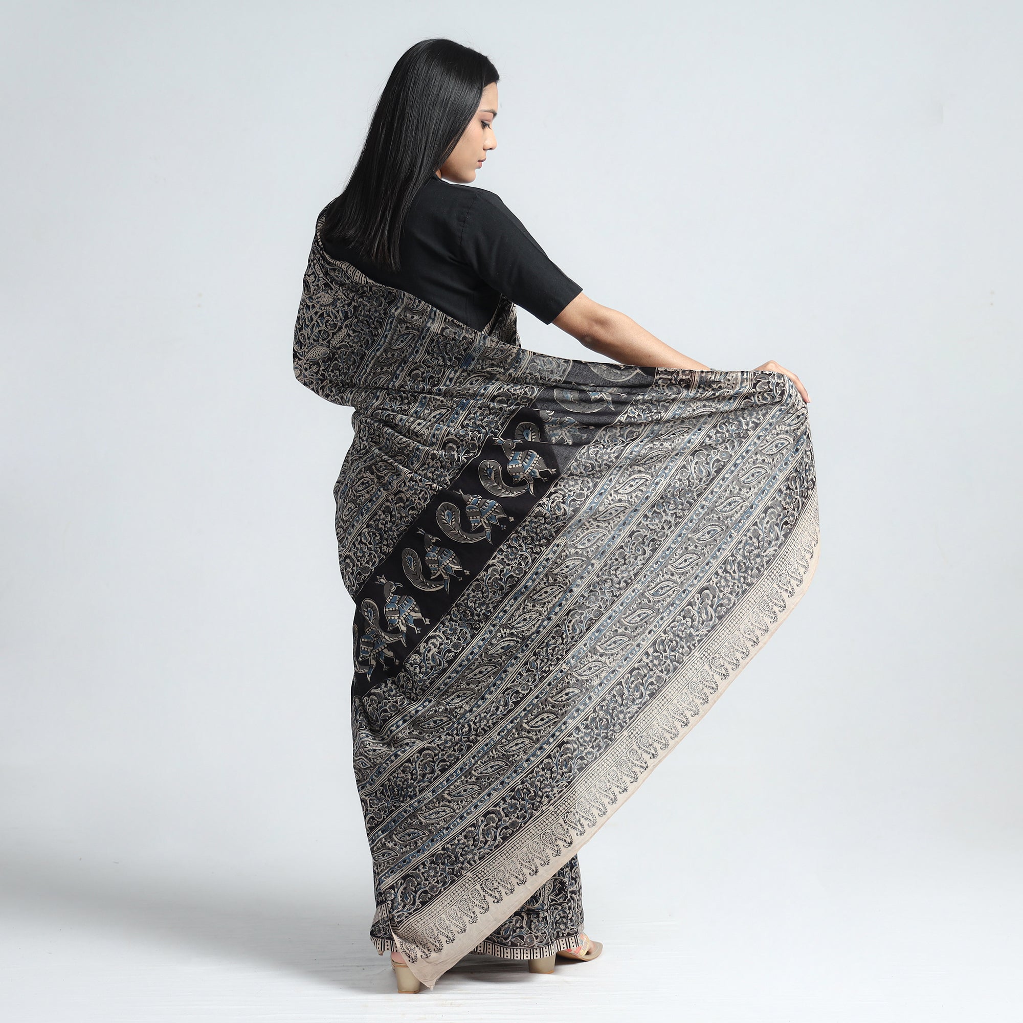 VENKATA BHANU KALAMKARI PEDANA Black - Pedana Block Print Cotton Kalamkari Saree - view 6