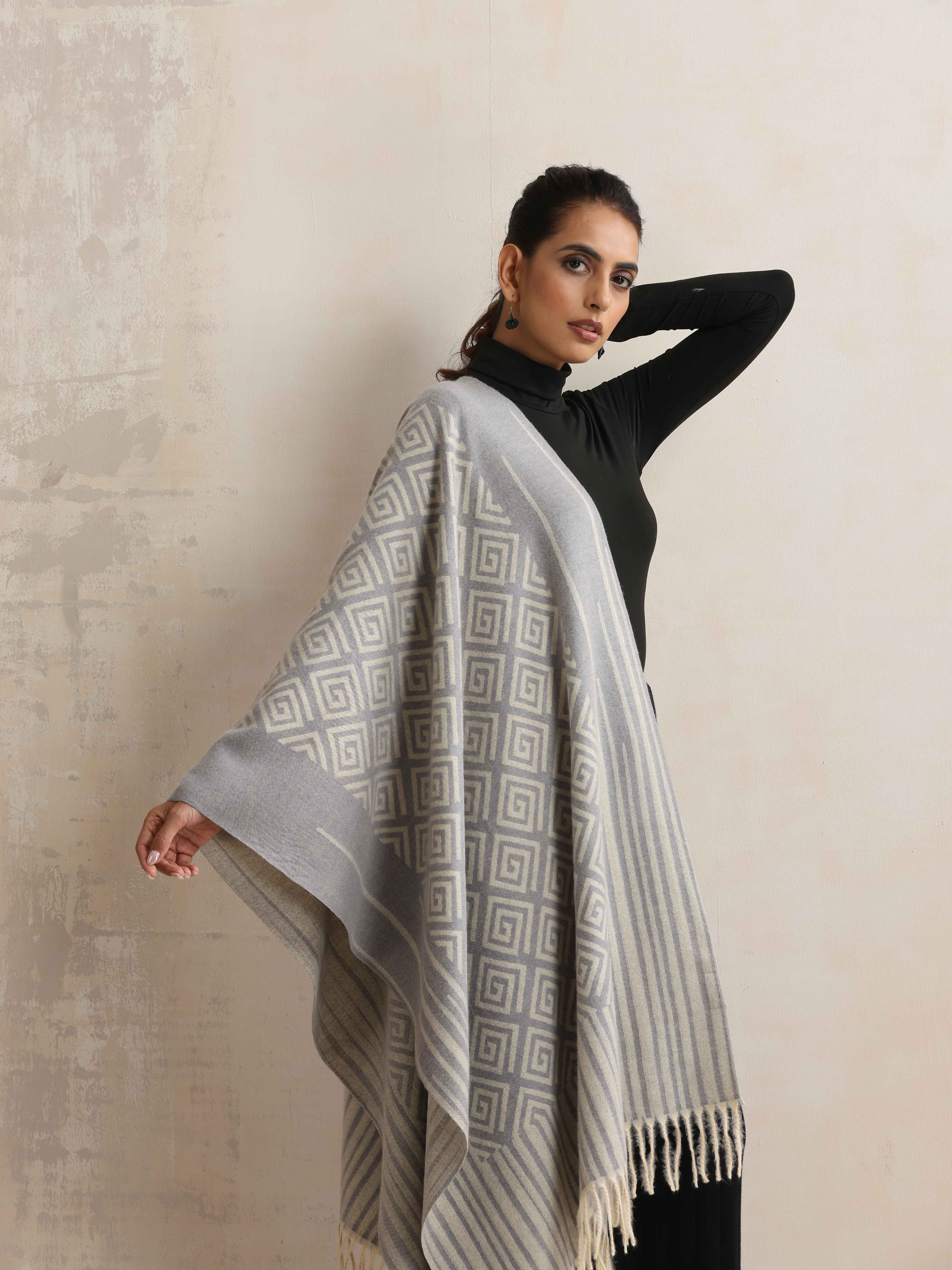 trueBrowns Grey Geometric Woollen Stole - view 2