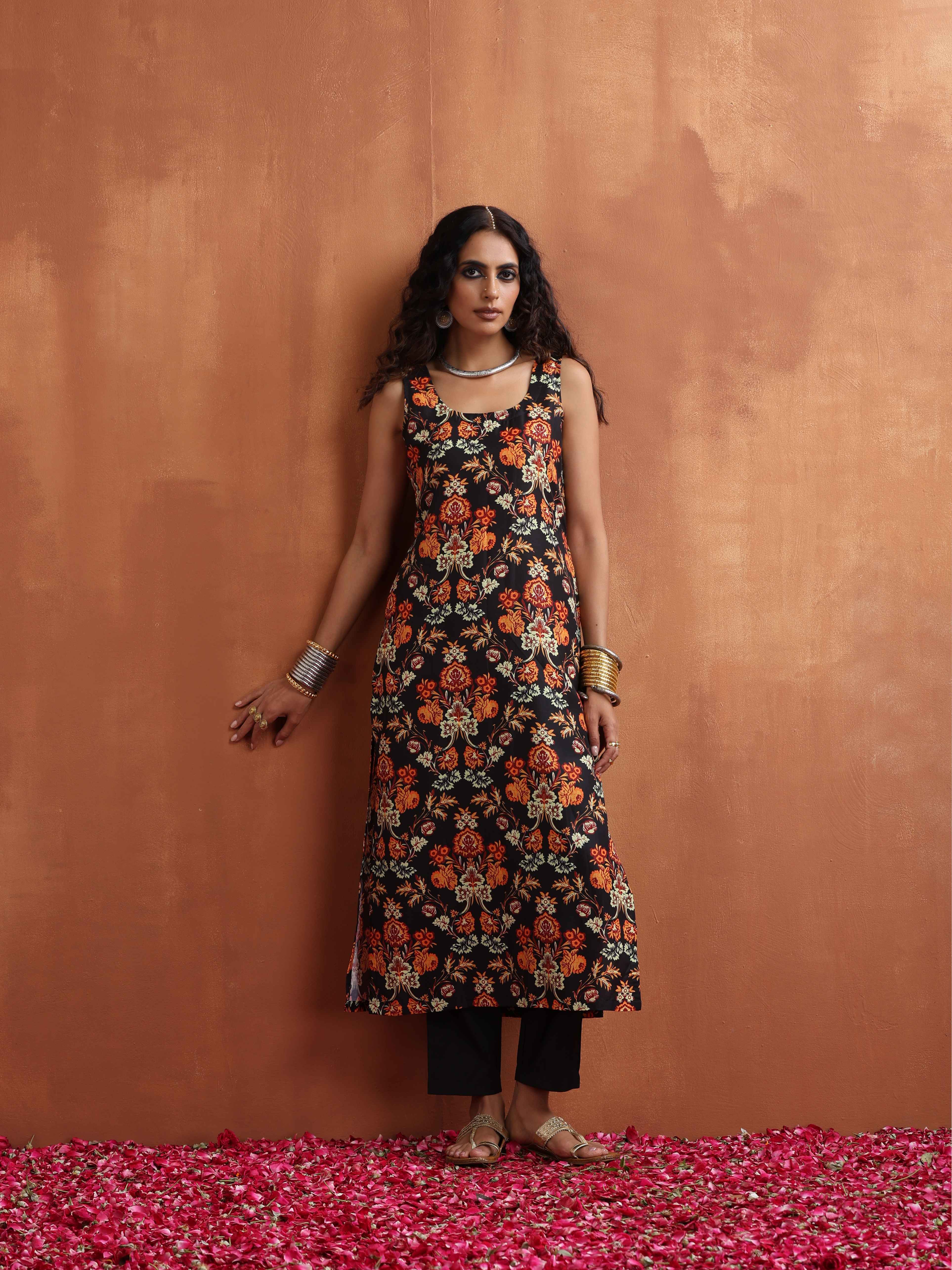 trueBrowns Black Print Straight Kurta Set - view 2