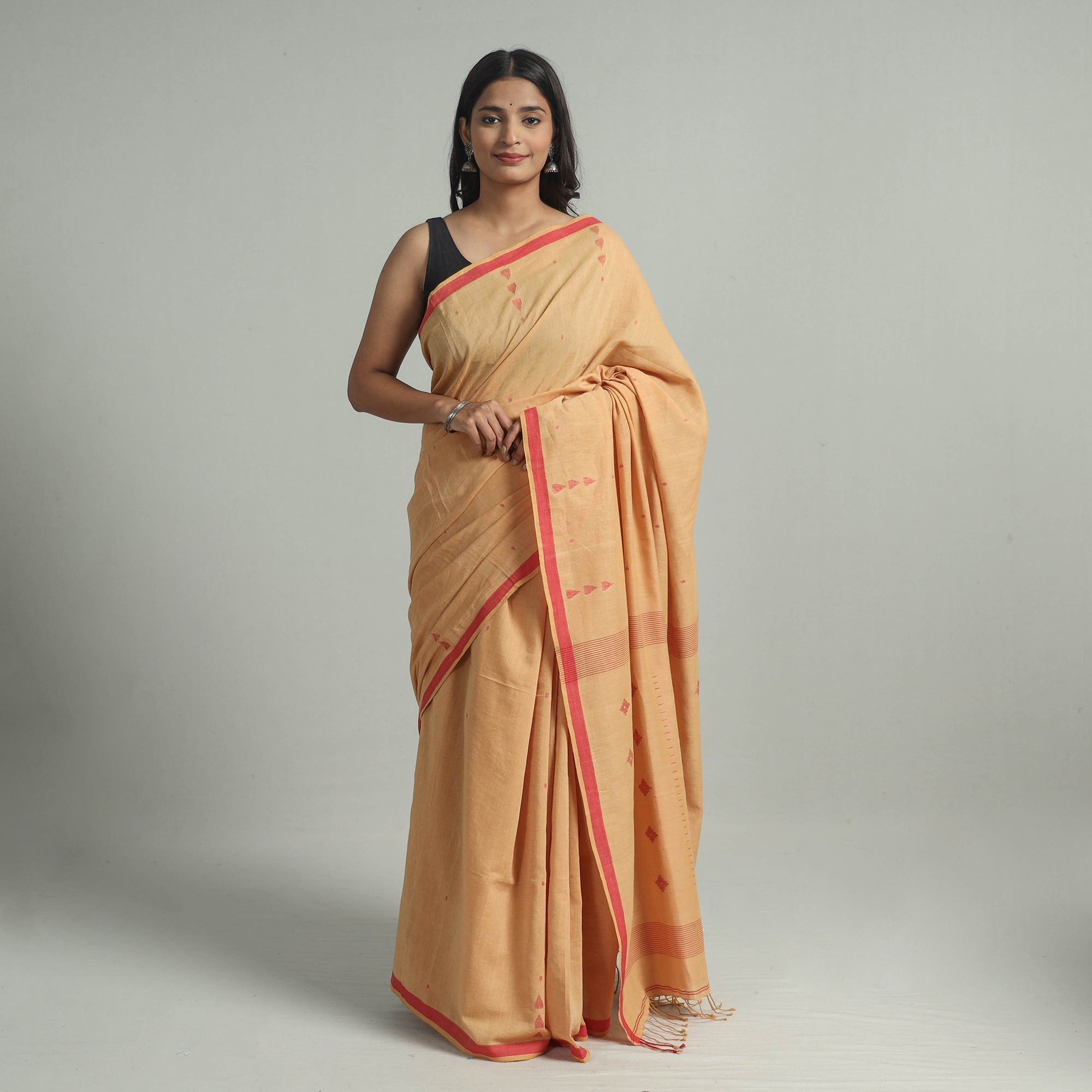 SASHA Brown - Handloom Cotton Phulia Jamdani Saree with Tassels 17