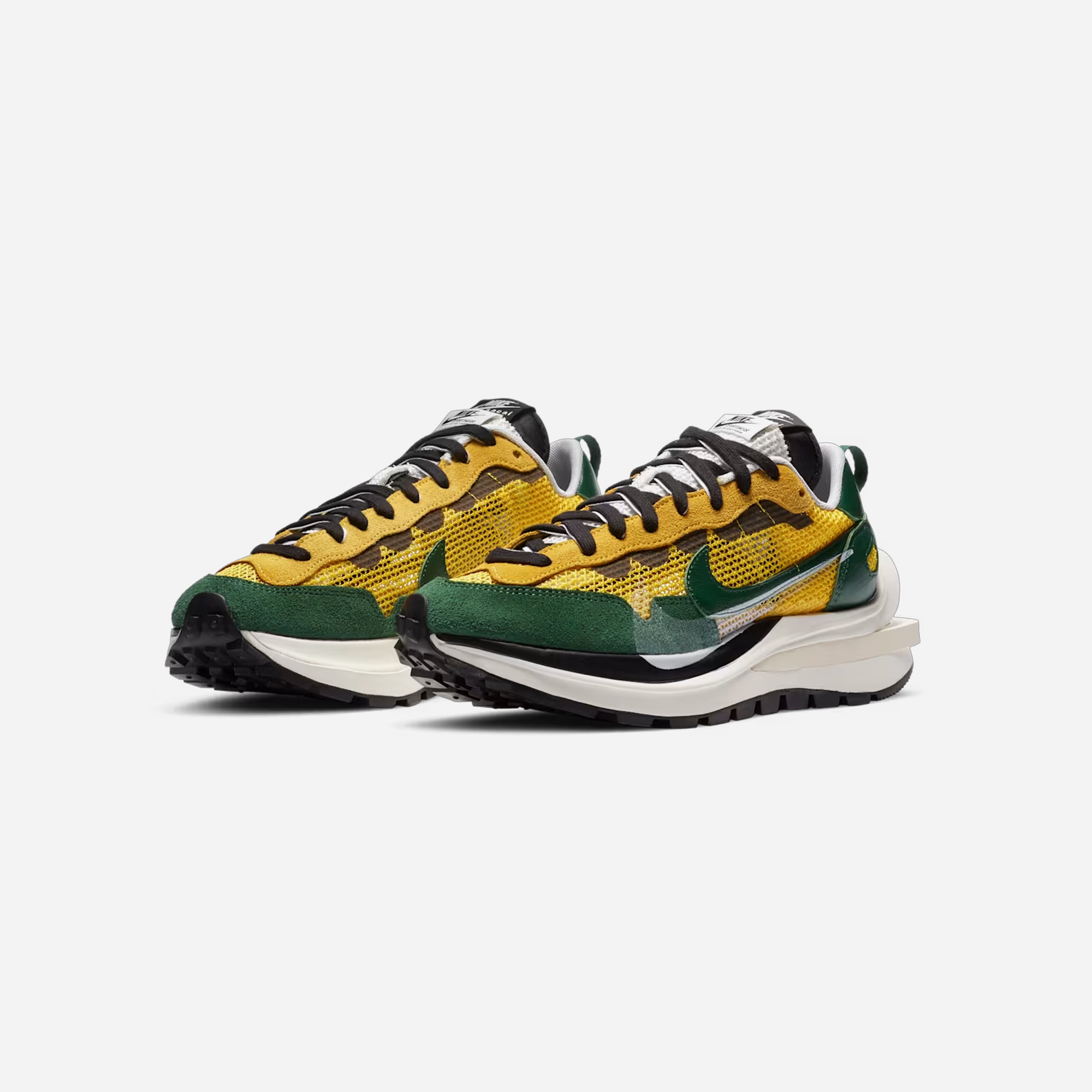 Nike Vaporwaffle Sacai Tour Yellow Stadium Green - view 2
