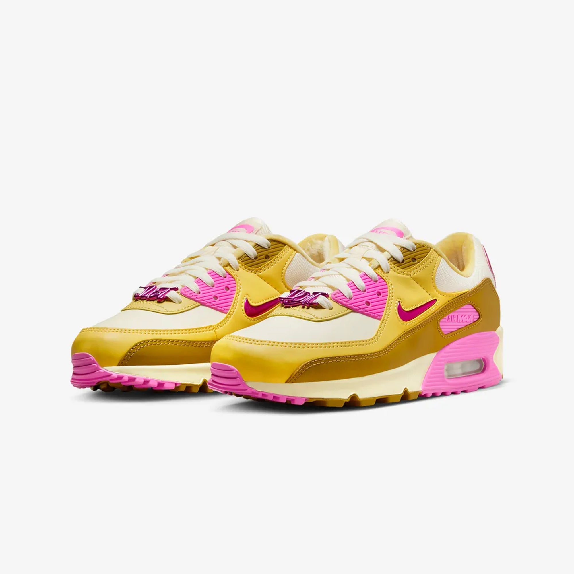 Nike | AIR MAX 90 SE { COCONUT MILK/PLAYFUL PINK-SATURN GOLD