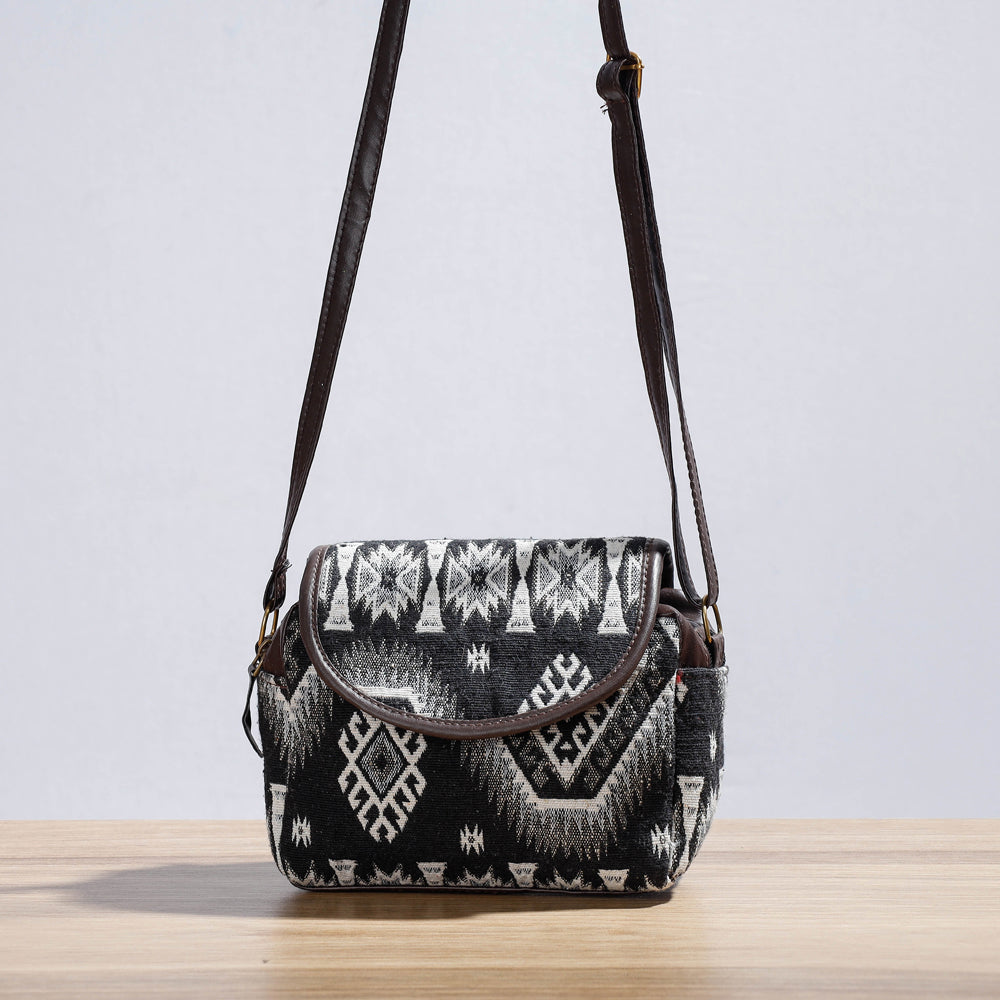 KACHCHH JI CHHAAP Black - Kutch Handcrafted Woven Cotton Cross Body Bag