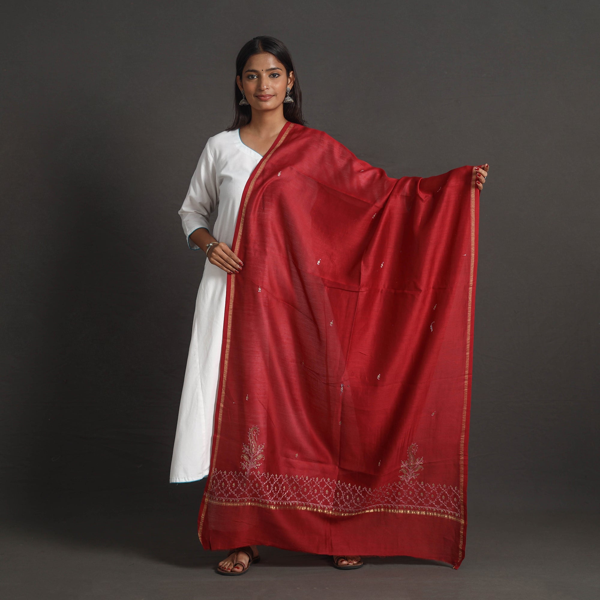 ITOKRI CRAFTS INITIATIVE Handloom Chanderi Silk Kashida Embroidery Dupatta 04