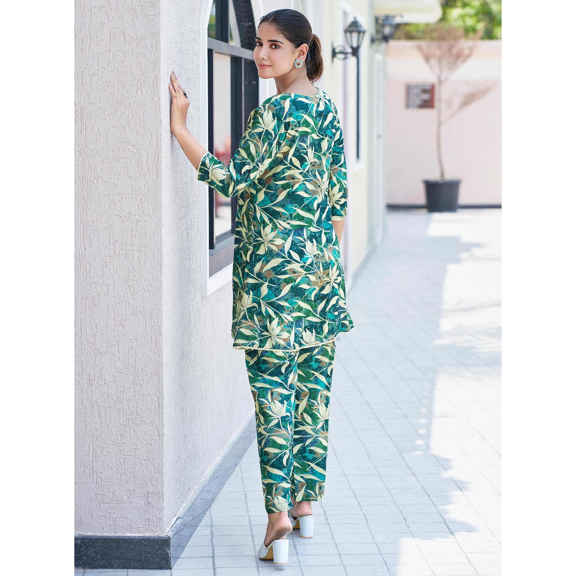 BlackTree green-floral-printed-rayon-co-ord-set-1 - view 6
