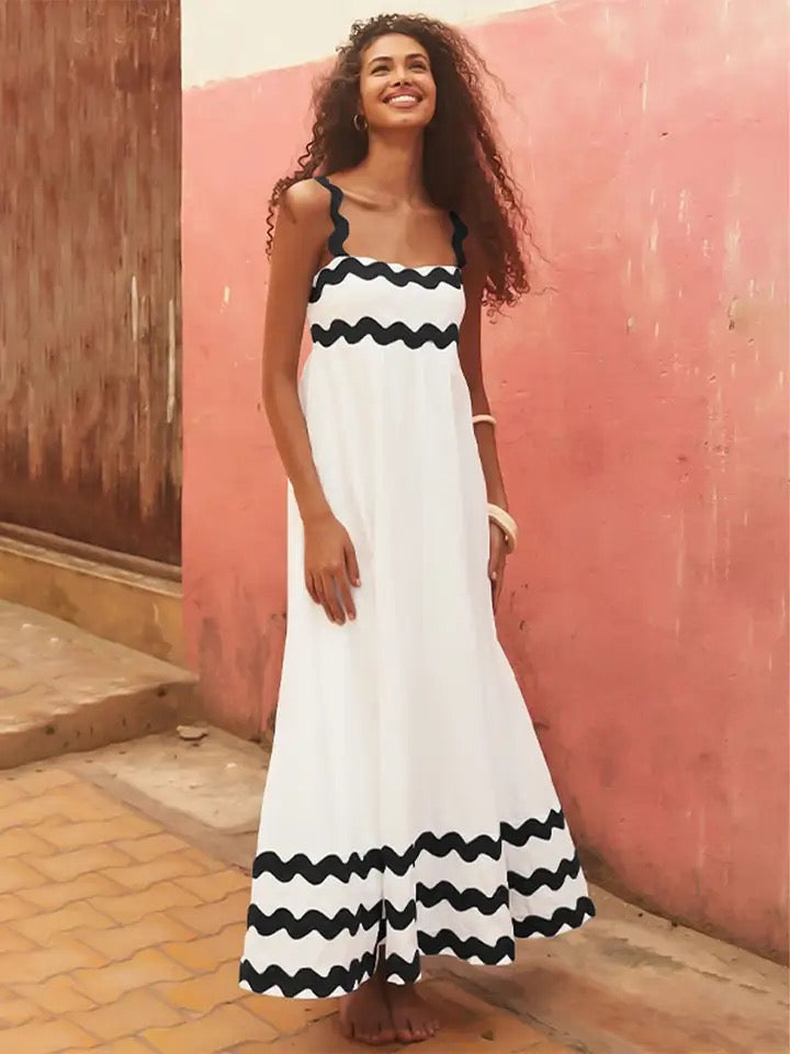 Alamode By Akanksha Finn Holiday Midi Dress – Black