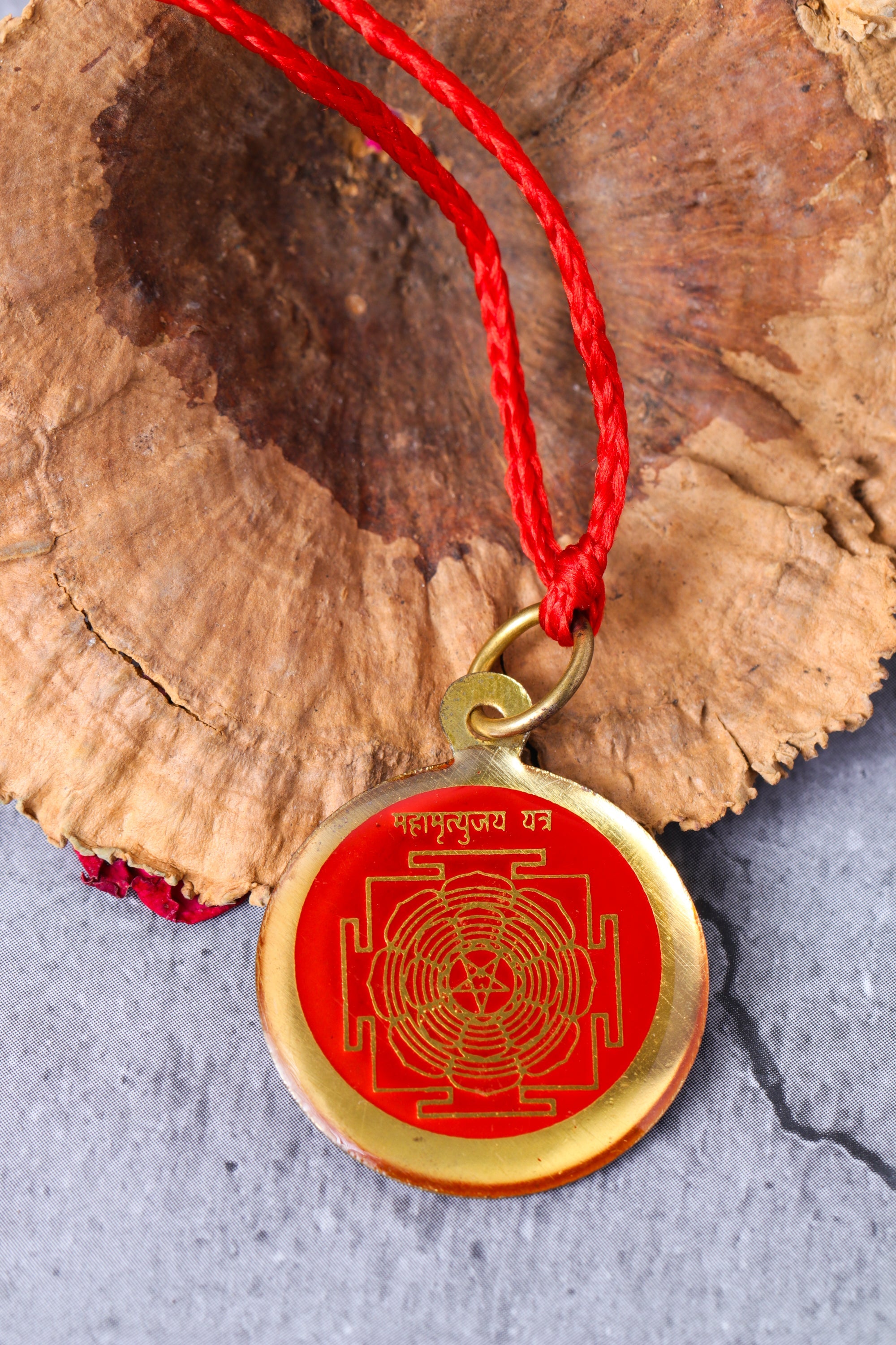 Studio Vaidik Mahamrityunjay Kawach / Pendant / Locket