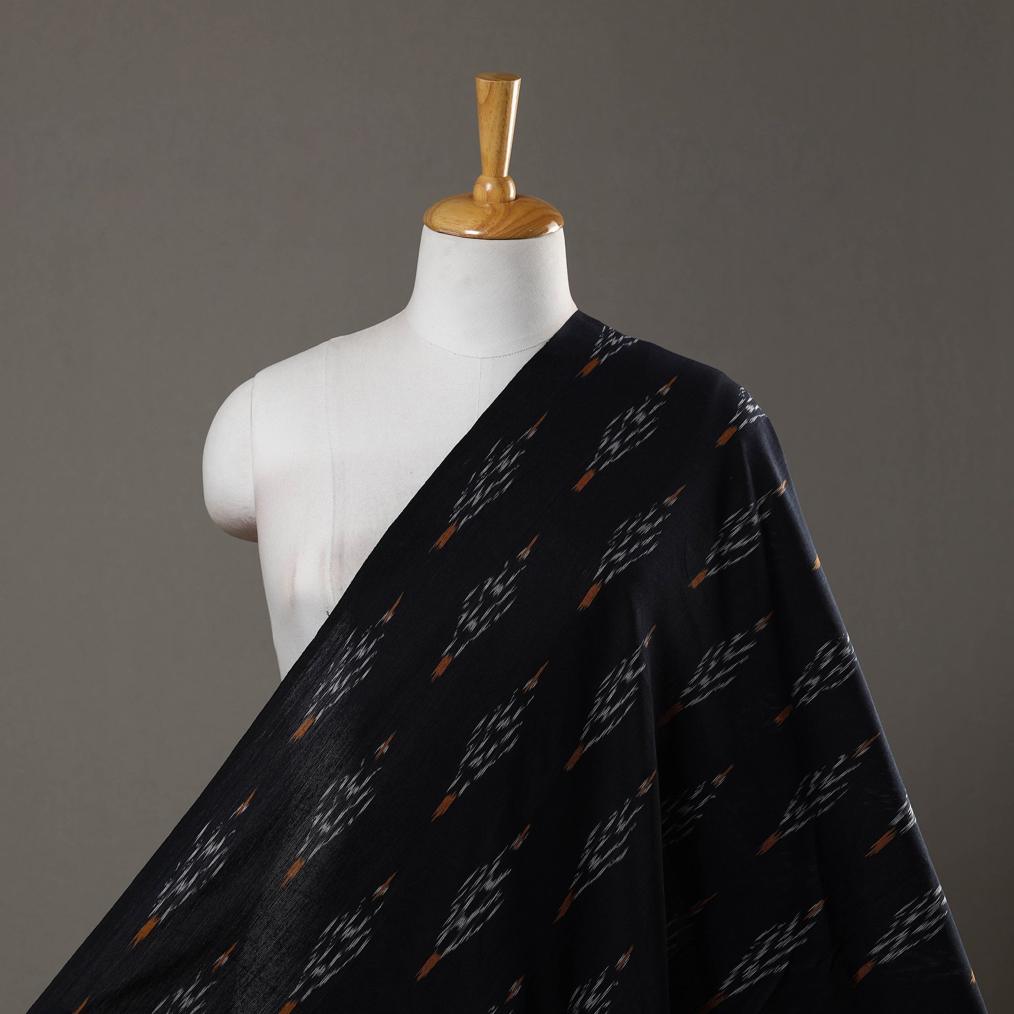 SOUTH KARGHA Black - Handloom Cotton Pochampally Ikat Fabric 16