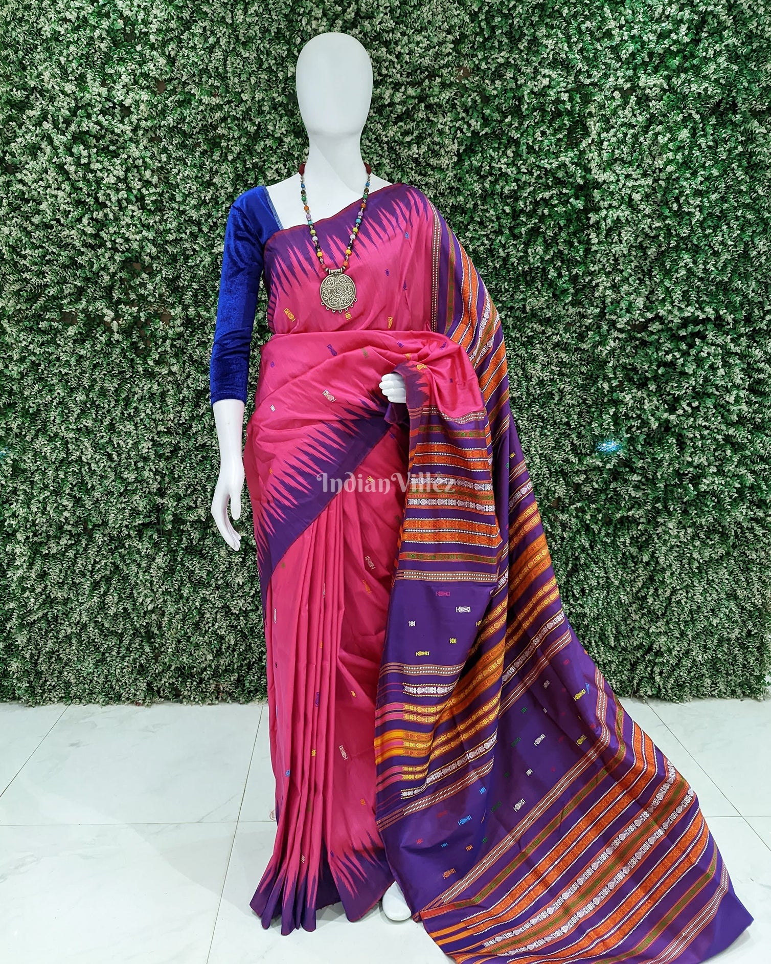 IndianVillèz Pink Purple Fish/Flower Motif Contemporary Silk Saree