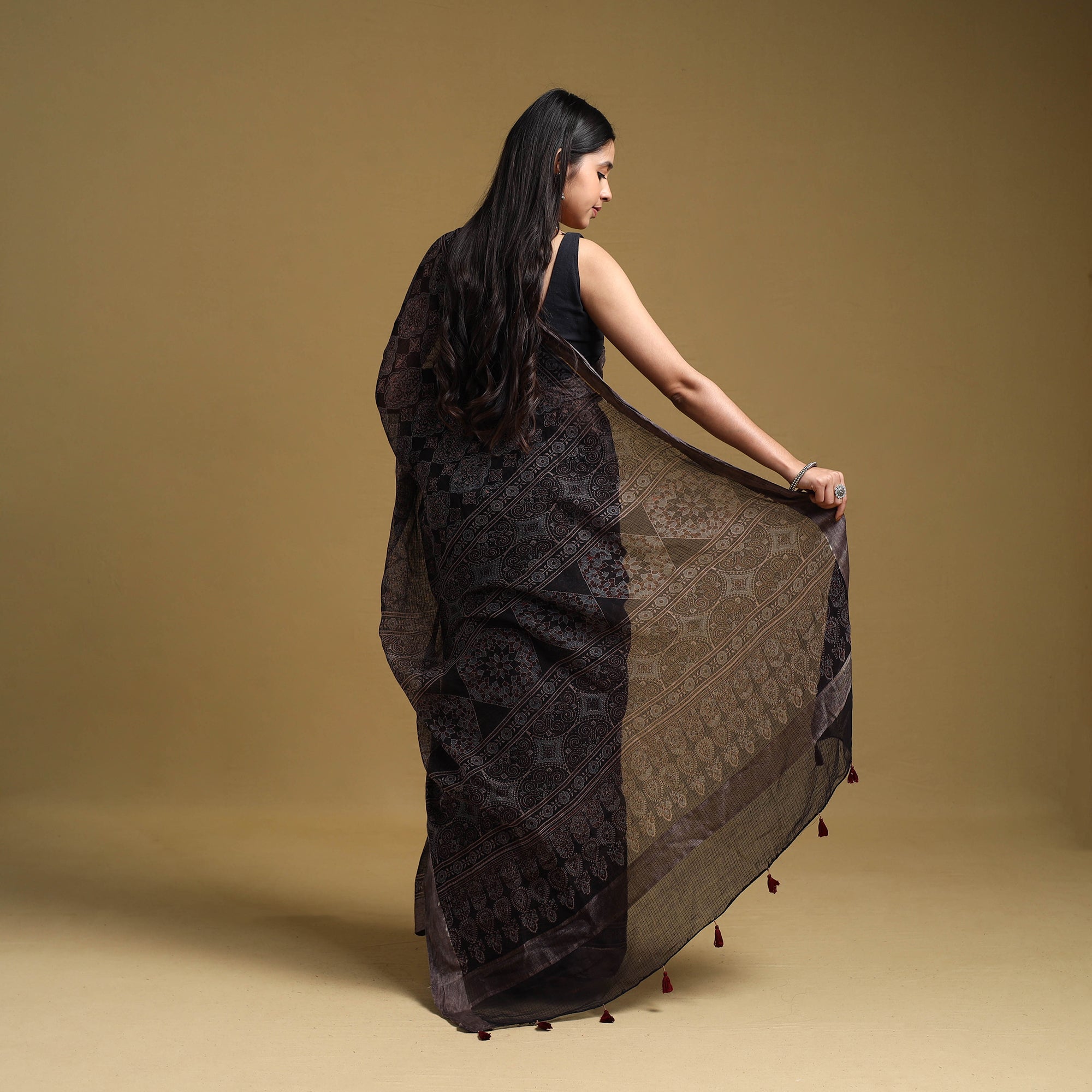 KACHCHH JI CHHAAP Black - Natural Dyed Block Print Kota Doria Cotton Ajrakh Saree 18 - view 4