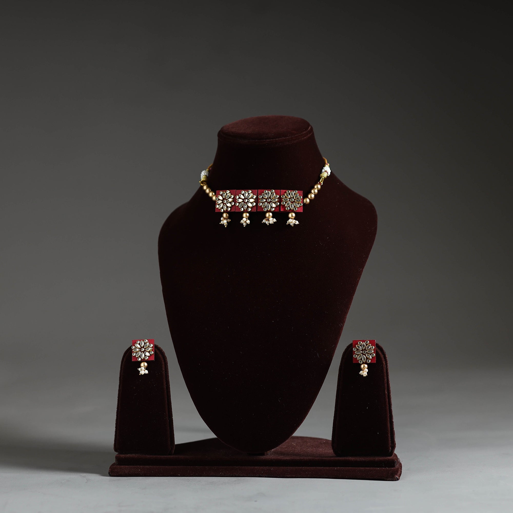 DIVINE GUIDANCE CREATIONS Handmade Kundan & Beadwork Choker Necklace Set 05