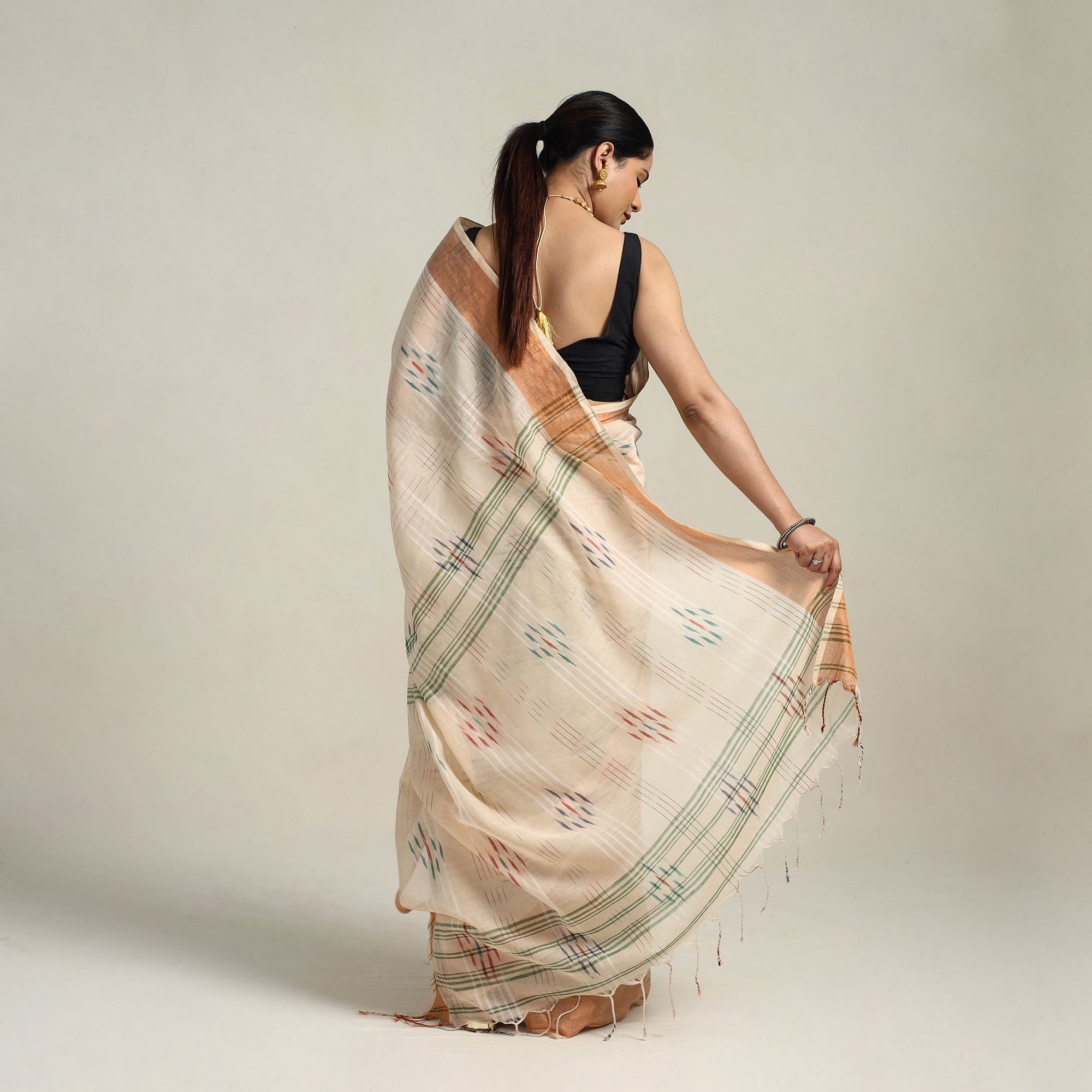 SASHA Beige - Phulia Handloom Cotton Saree with Zari Border 05 - view 3