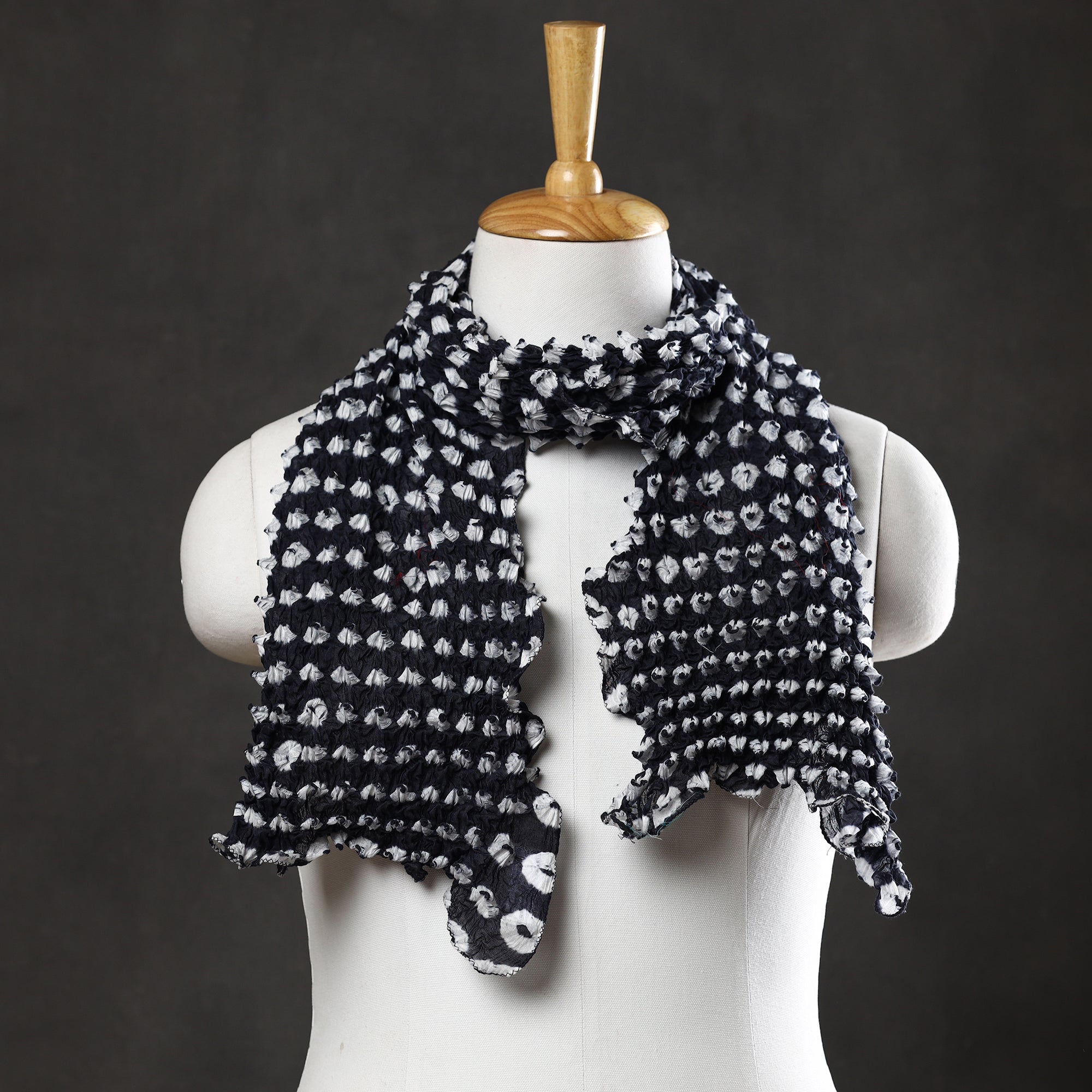 KACHCHH JI CHHAAP Black - Kutch Bandhani Tie-Dye Cotton Stole