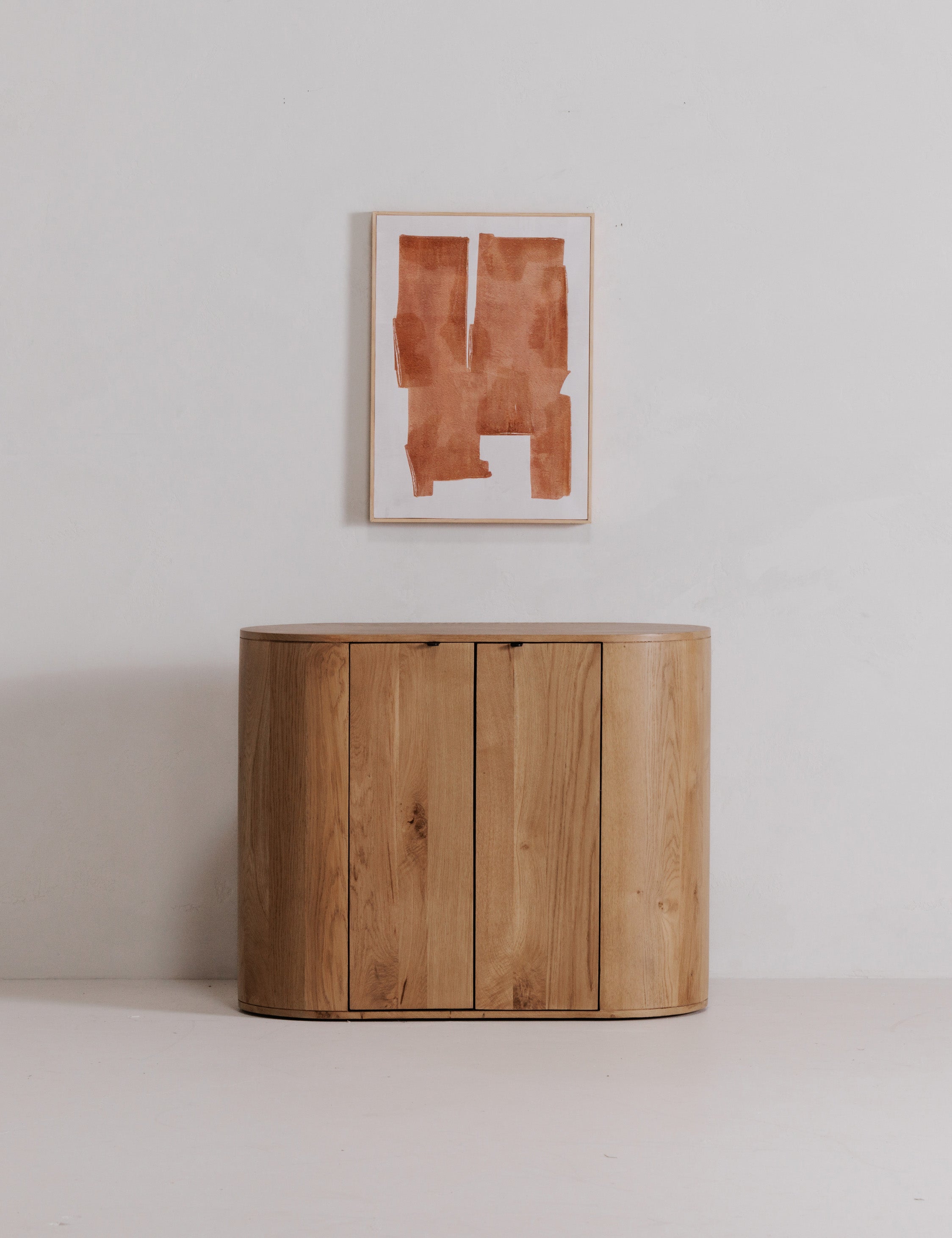 Lulu and Georgia Kono Cabinet – Natural