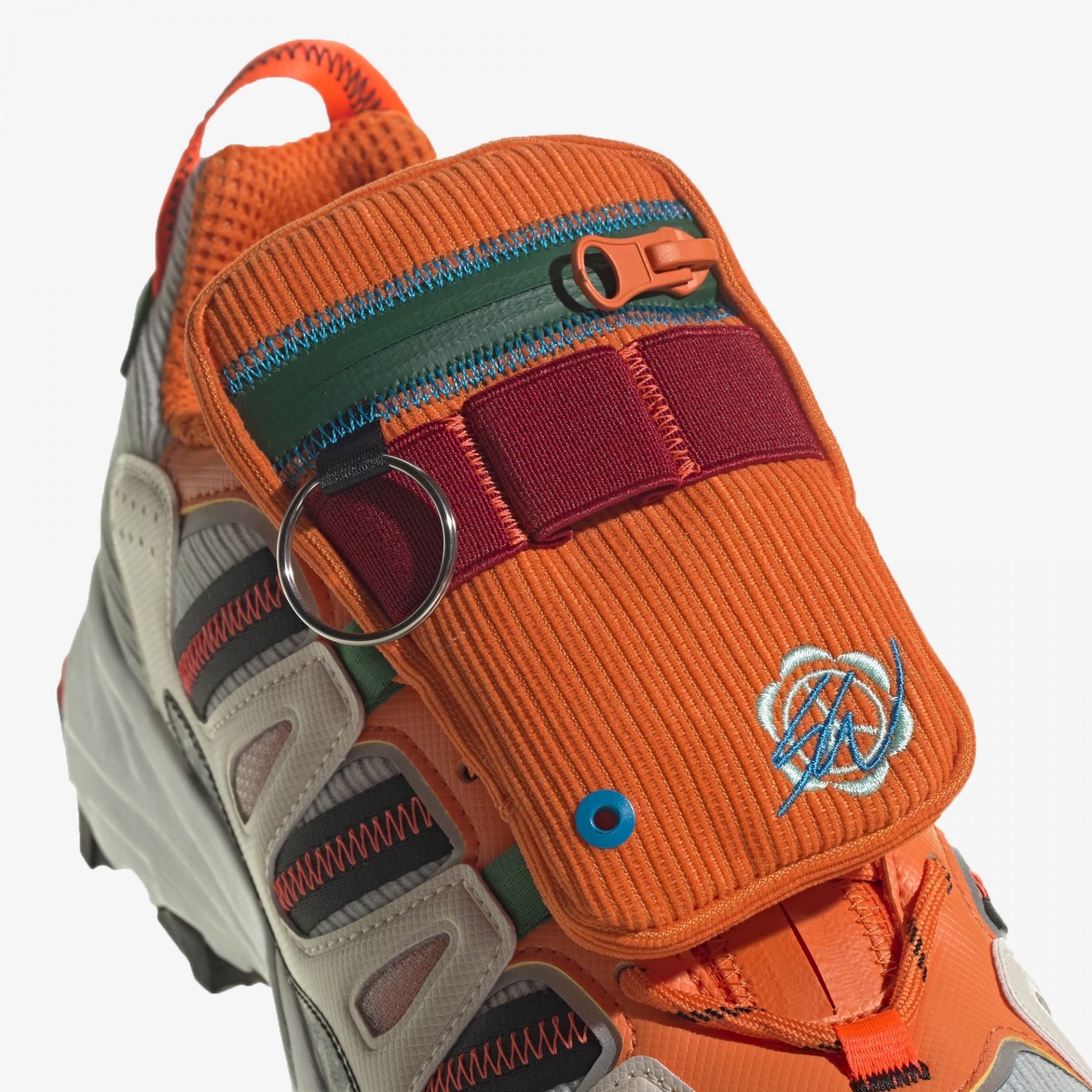Adidas Originals | SUPERTURF ADVENTURE SEAN WOTHERSPOON { STONE / POWER RED - view 2