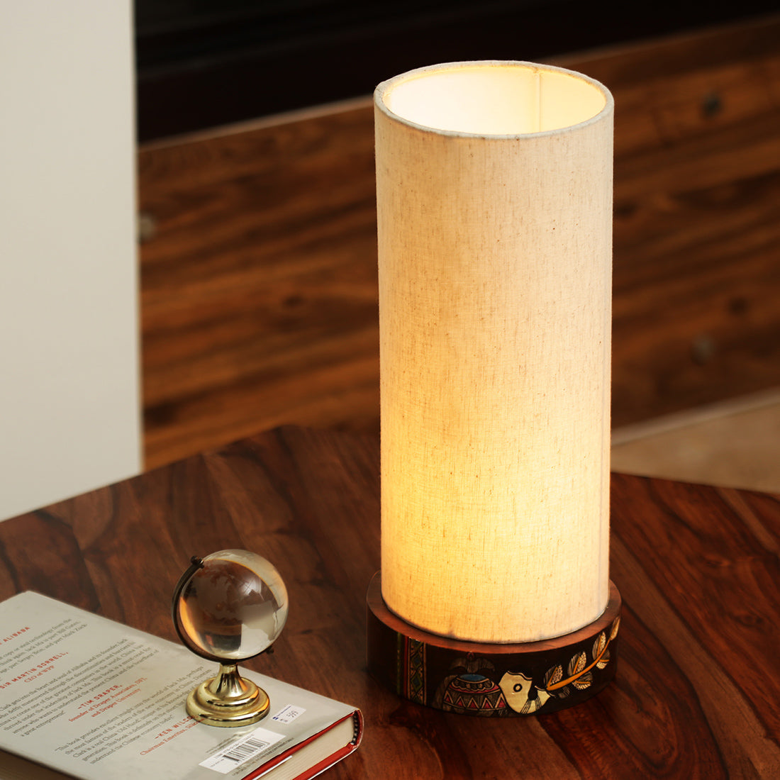 EXCLUSIVELANE 'The Brownie Elephant' Madhubani Handpainted Round Table Lamp In Mango Wood