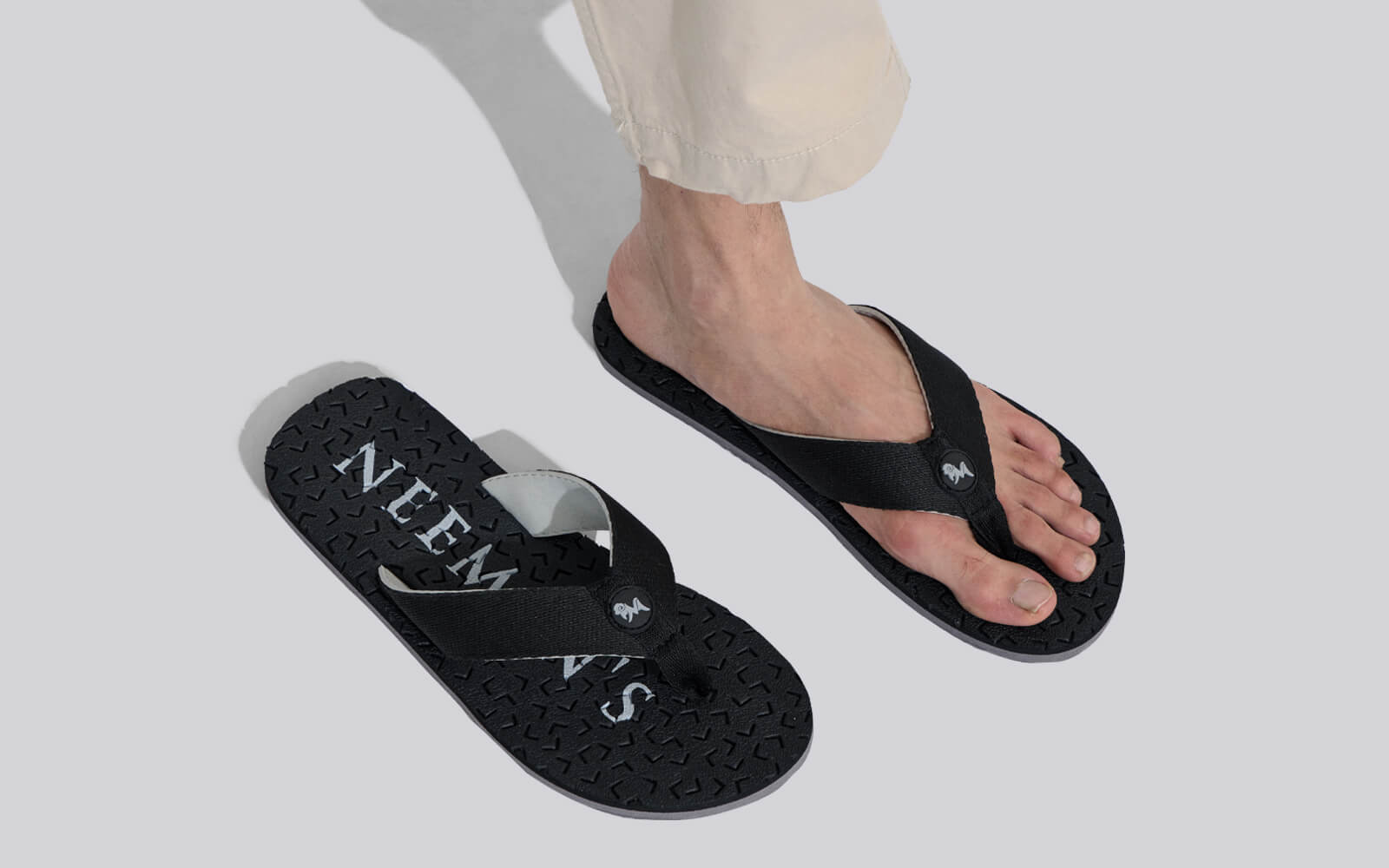 Neeman's Float Ease Flips : Black - view 9