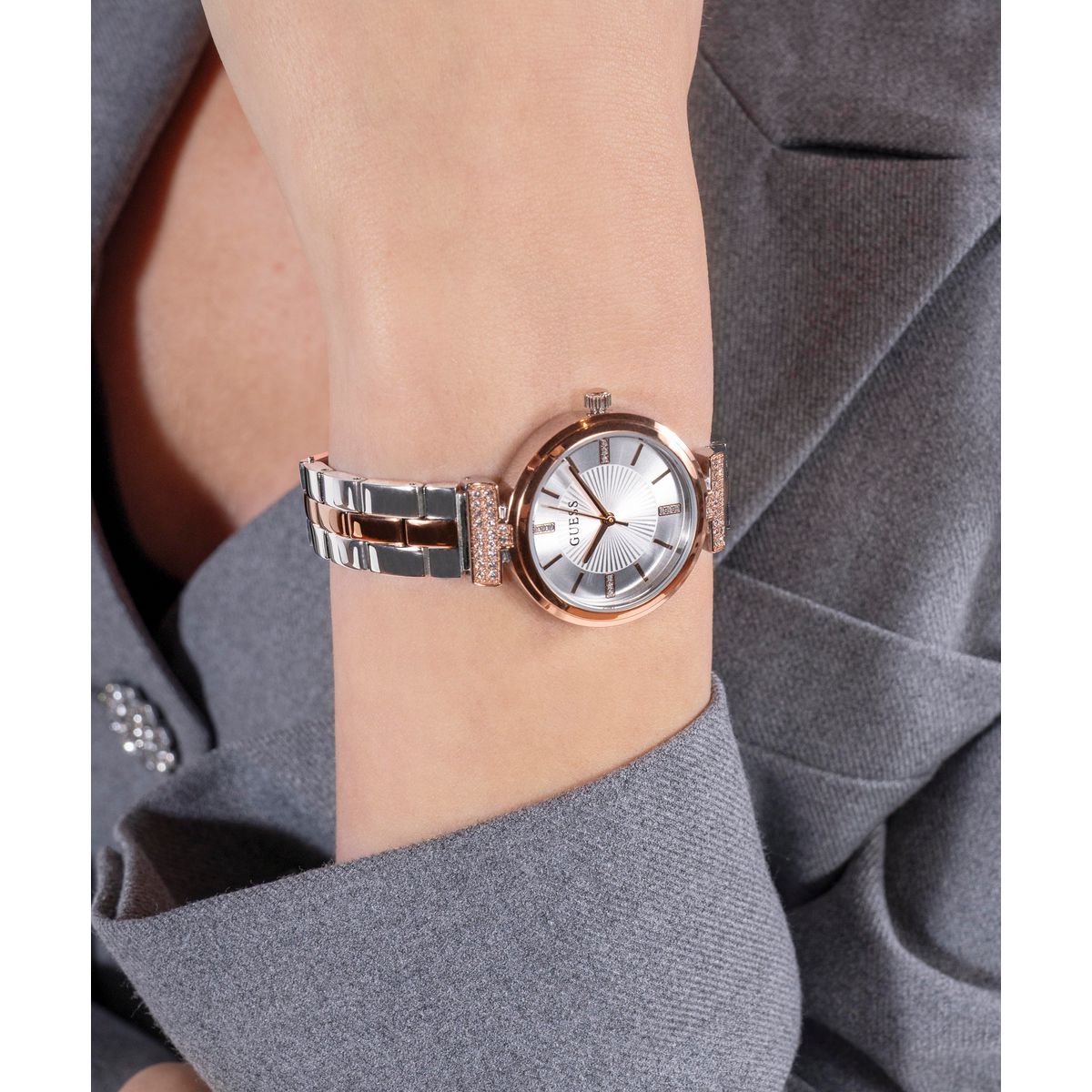 Guess Array Women Quartz Silver Dial Analog Stainless Steel Watch GW0762L4 - view 6