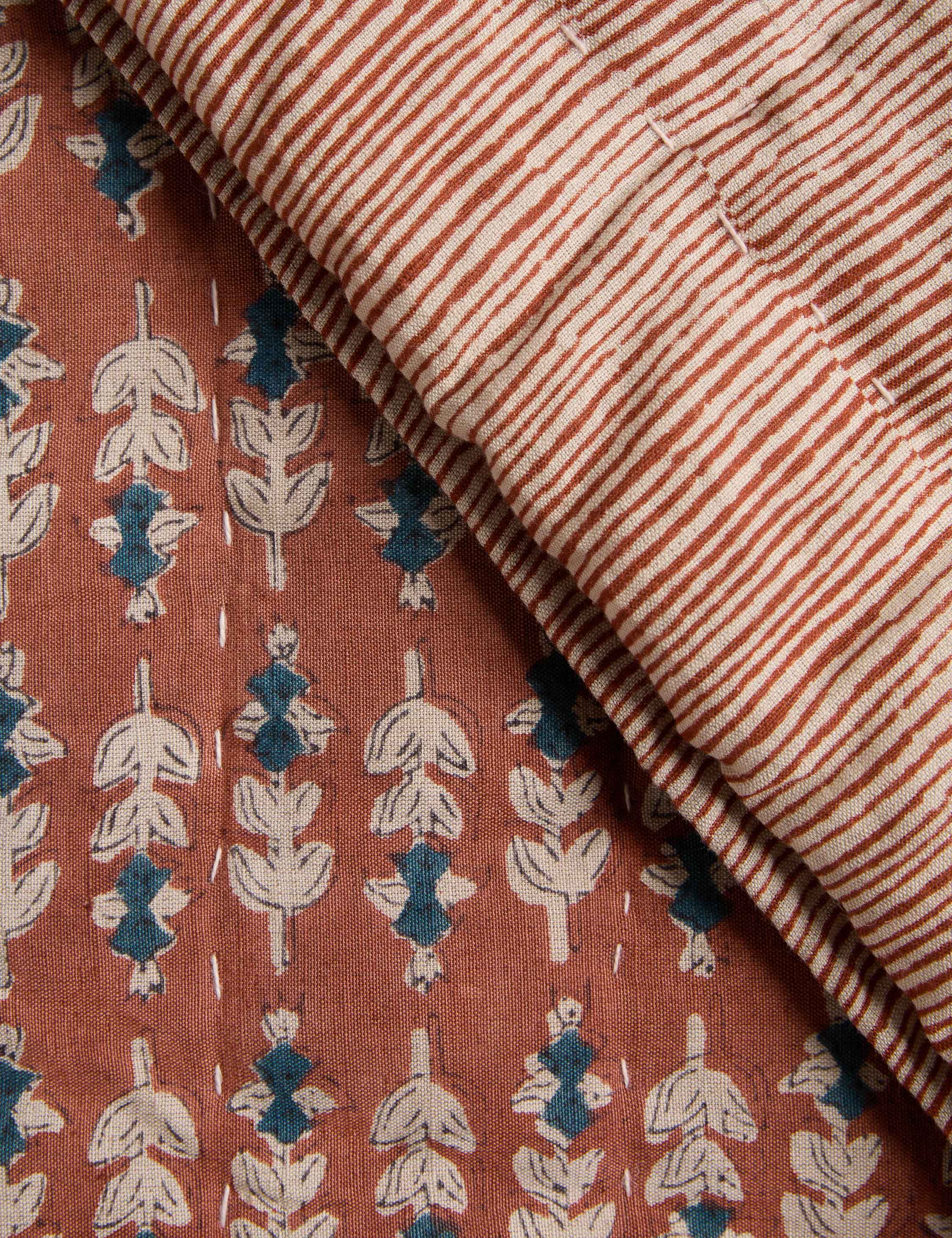 Lulu and Georgia Berrien Linen Cotton Quilt - view 10