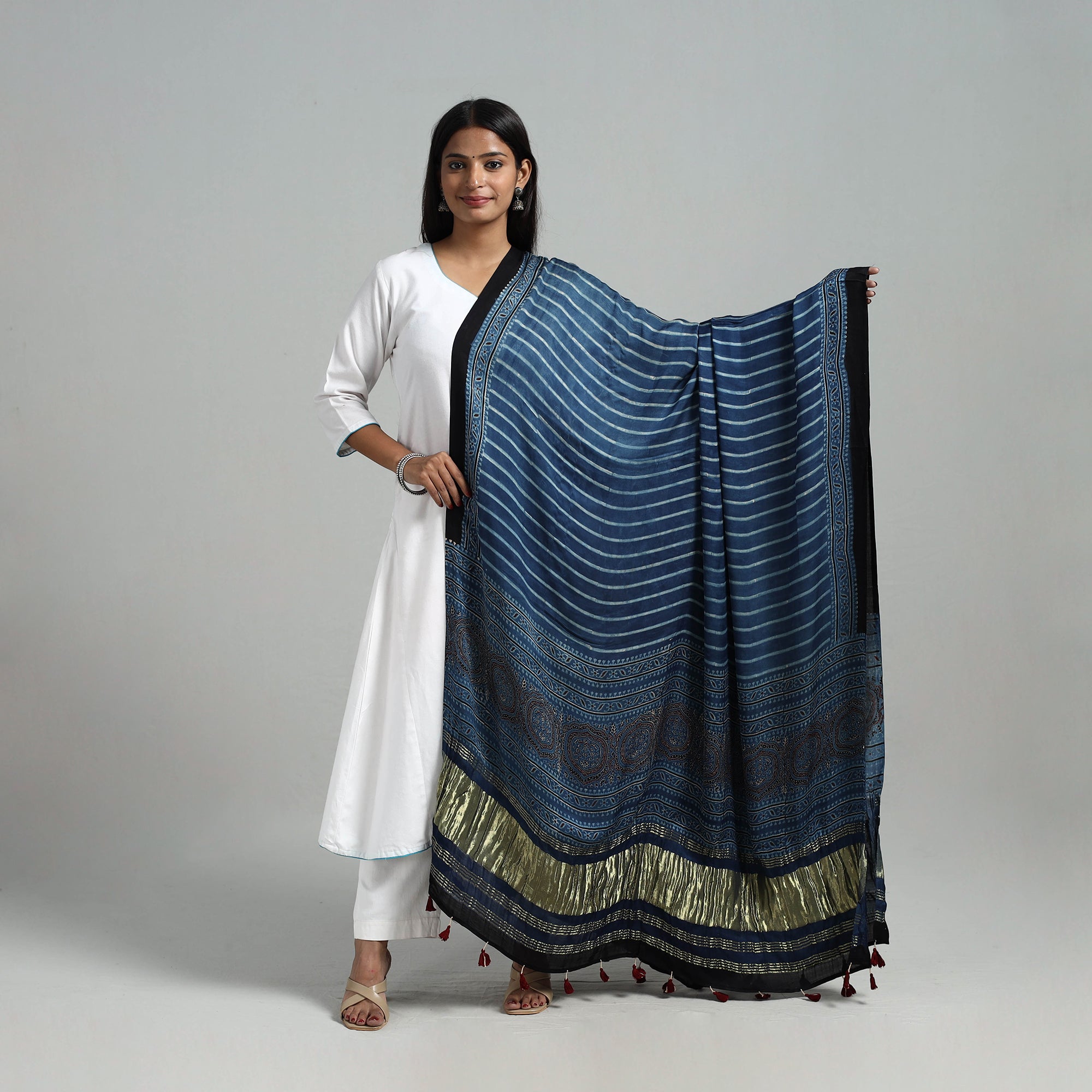 RIYAZ ABDULMAJID KHATRI - AJRAKH Modal Silk Block Print Ajrakh Dupatta 02 - view 2
