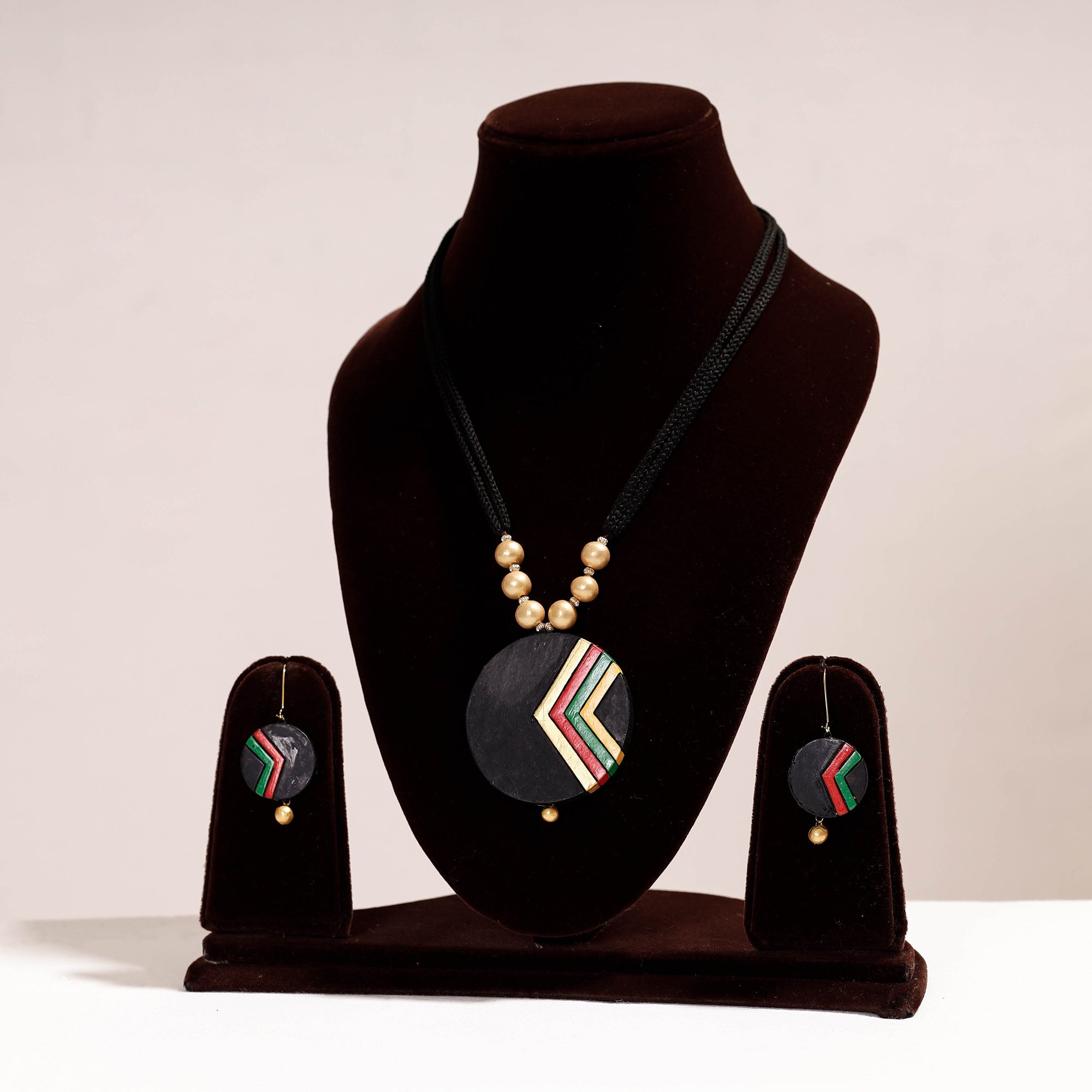 KHUSHBASH - HAPPY LOOM OF EAST Bishnupur Handpainted Terracotta Necklace Set