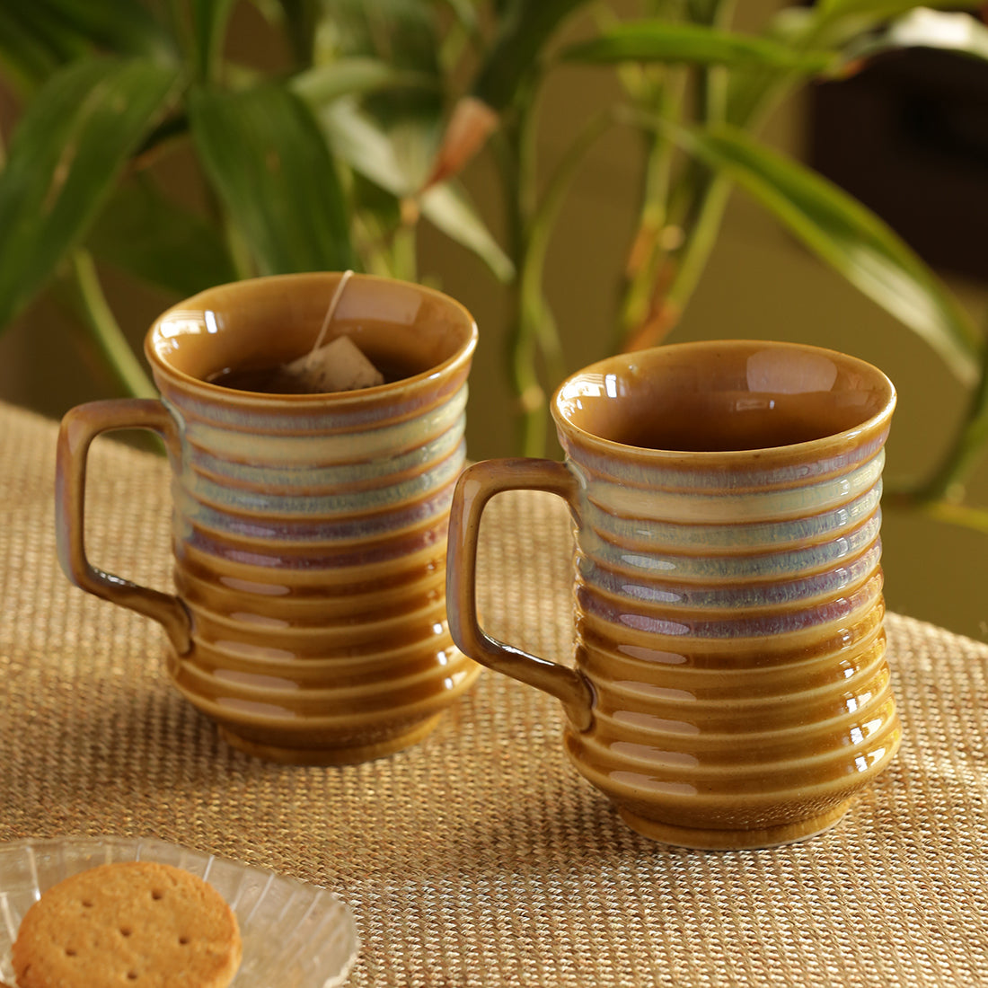 Tea-coffee milk mugs – EXCLUSIVELANE 'Rings in the sky' Tea-Coffee & Milk Mugs Dual-Glazed Studio Pottery In Ceramic (Set Of 2)
