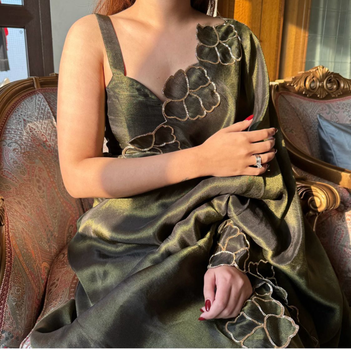 ClothsVilla Mehndi Green Lotus Jari Silk Saree with Exquisite Golden Handwork & Running Blouse - view 7