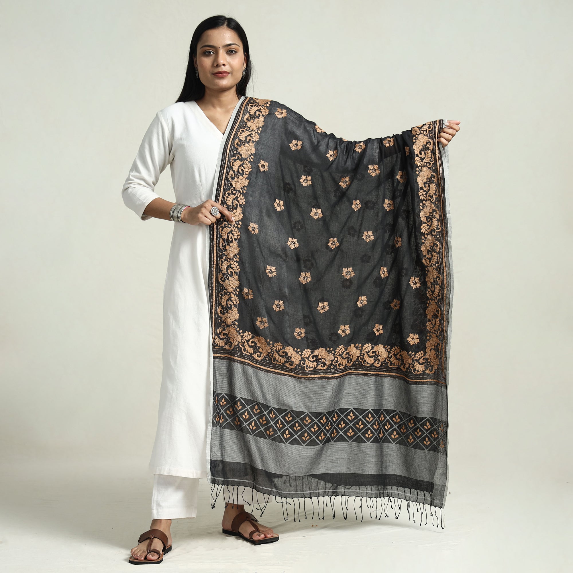 KHUSHBASH - HAPPY LOOM OF EAST Black - Bolpur Kantha Embroidery Cotton Handloom Dupatta with Tassels