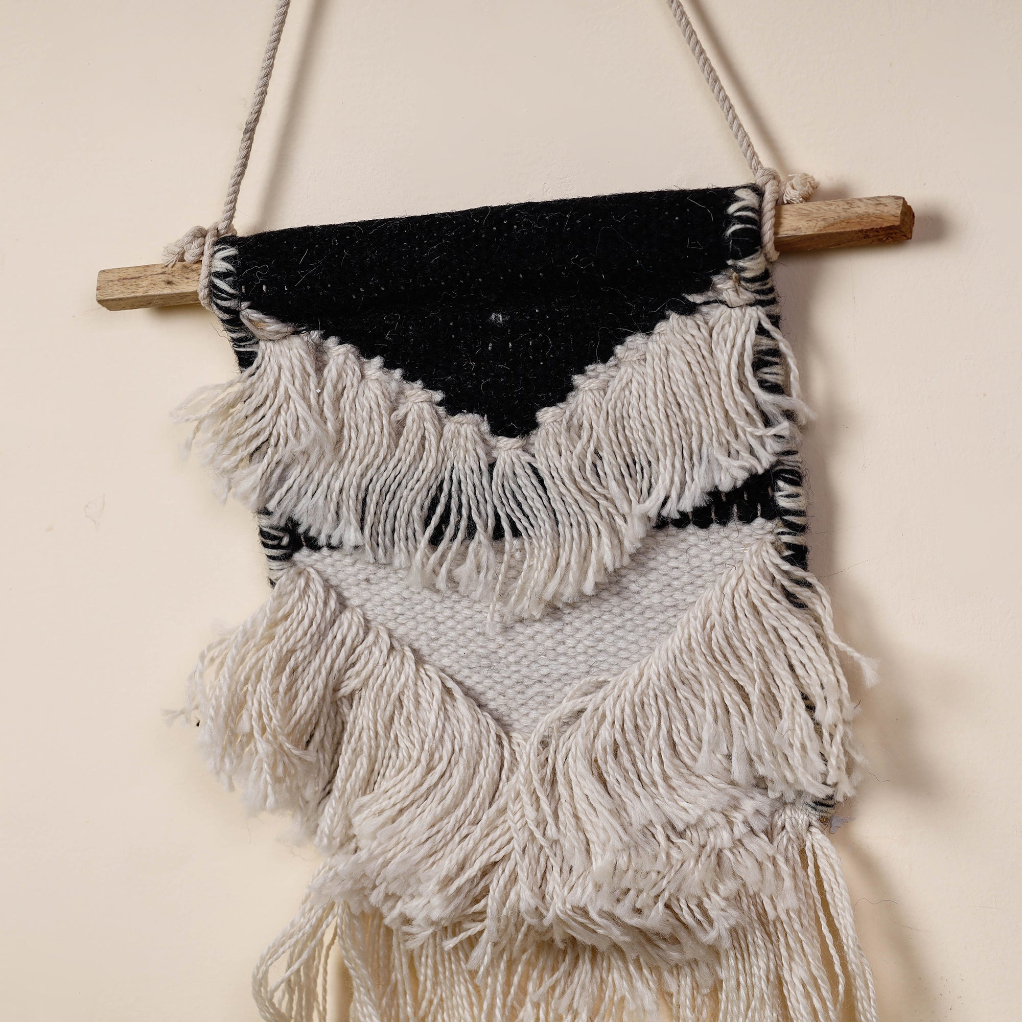 ITOKRI CRAFTS INITIATIVE Bhadohi Handwoven Wool Geometric Fringed Wall Hanging - view 2