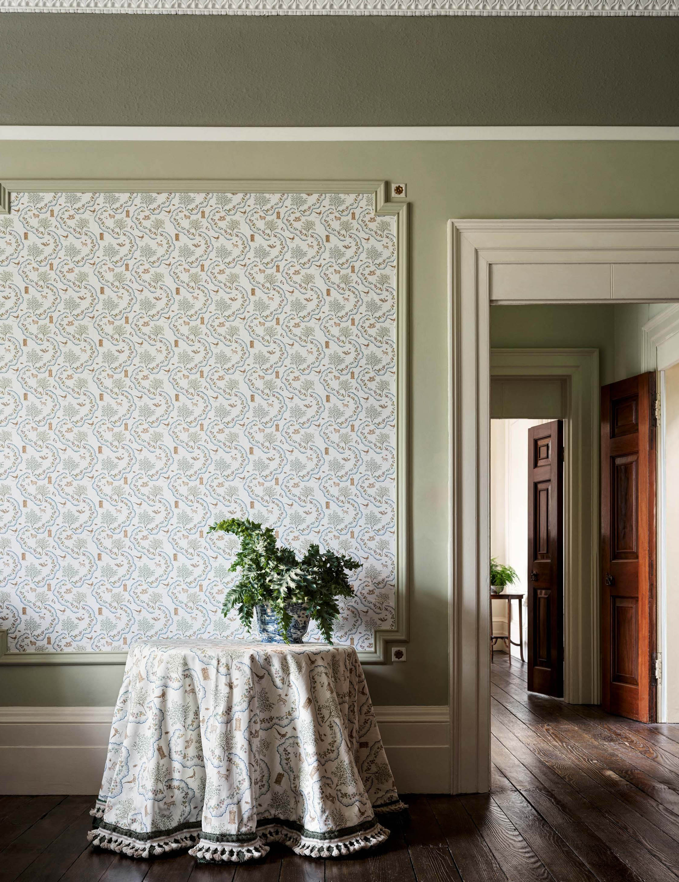 Lulu and Georgia Wildflower Meadow Wallpaper by Sanderson - view 5