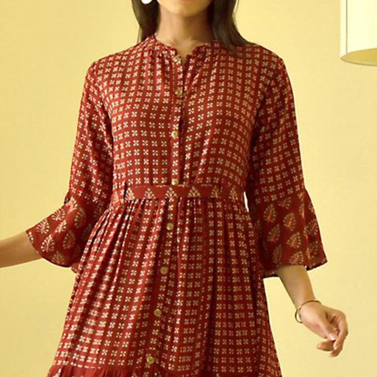 Peachmode Glorious Maroon Colored Casual Wear Cotton Long Kurti - view 2