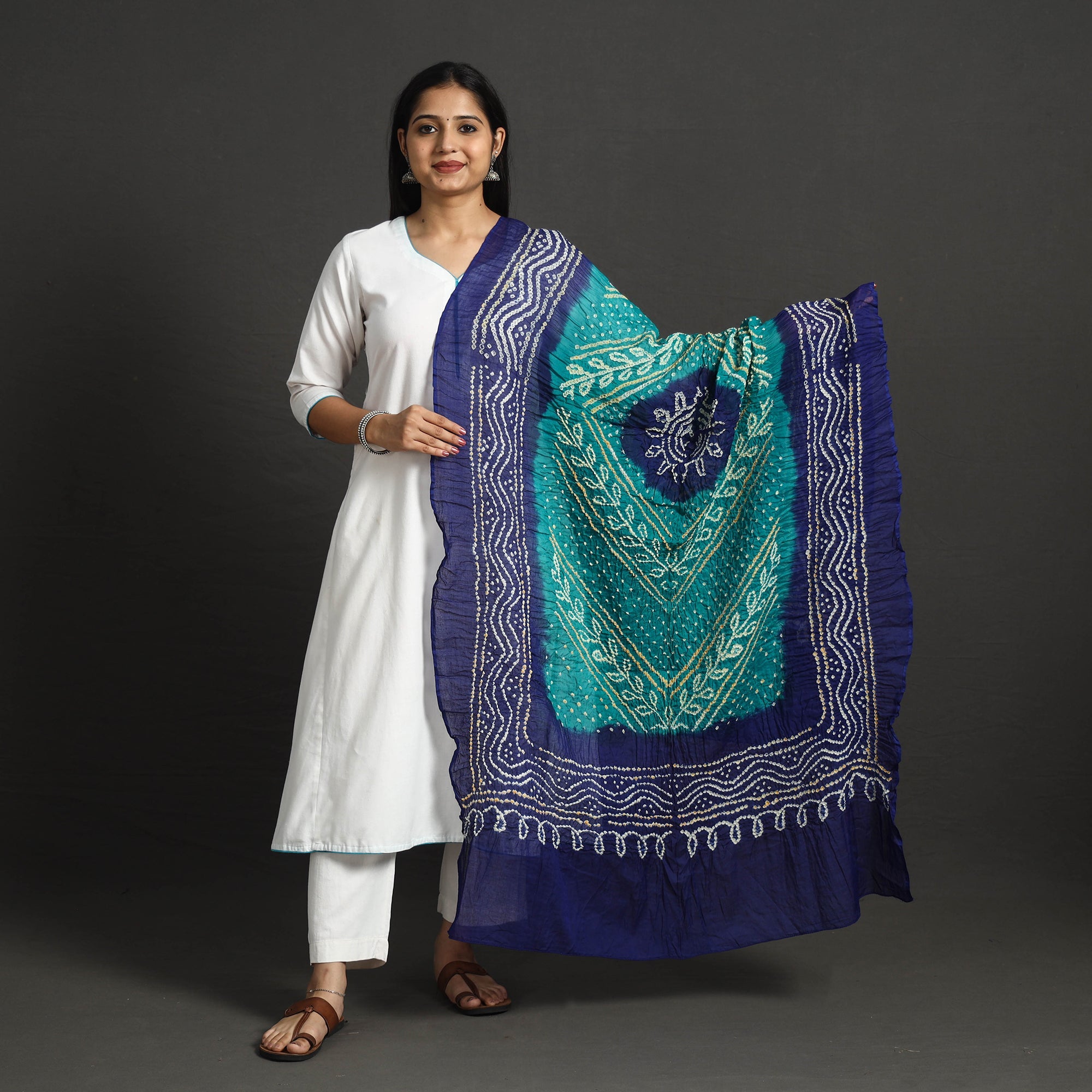 KACHCHH JI CHHAAP Kutch Tie-Dye Cotton Bandhani Dupatta 17