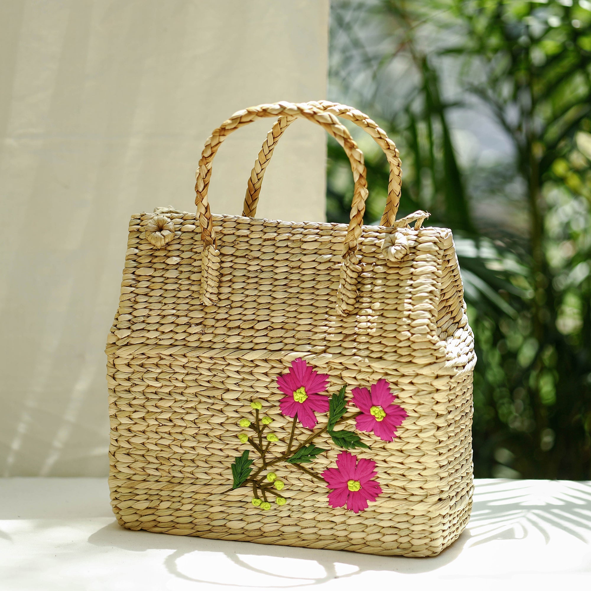 ITOKRI CRAFTS INITIATIVE Beige - Handcrafted Natural Water Reed Embroidered Shopping Bag - view 3