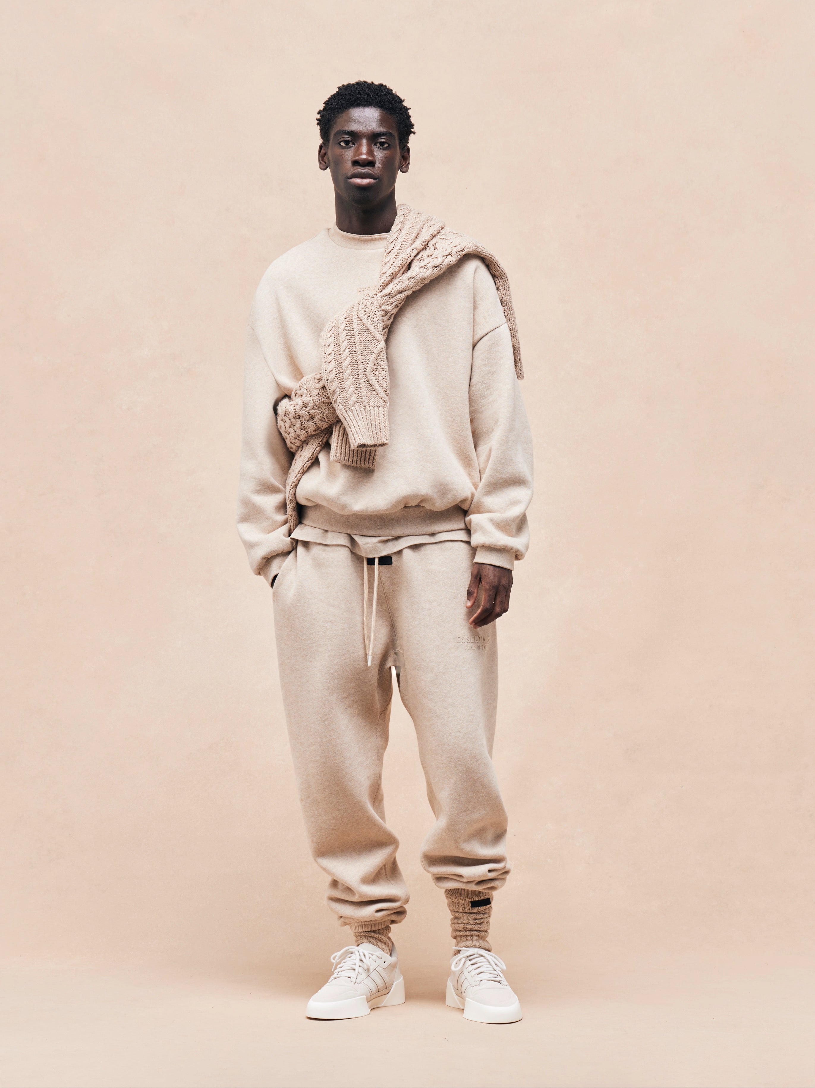 Essentials Sweatpant – Gold Heather - view 4