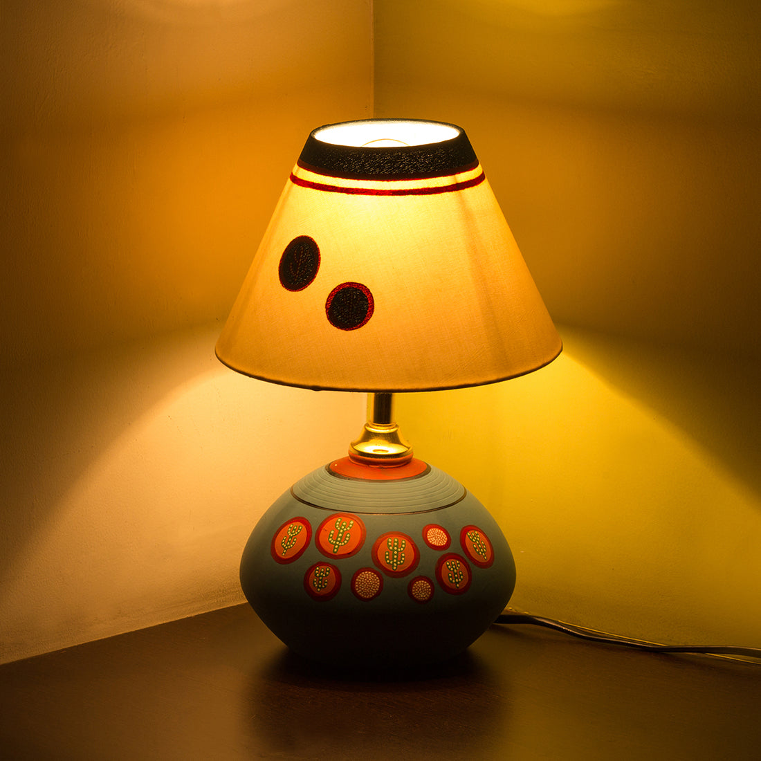EXCLUSIVELANE 'Oasis In Light' Matki Shaped Handpainted Table Lamp In Terracotta (13 Inch) - view 2