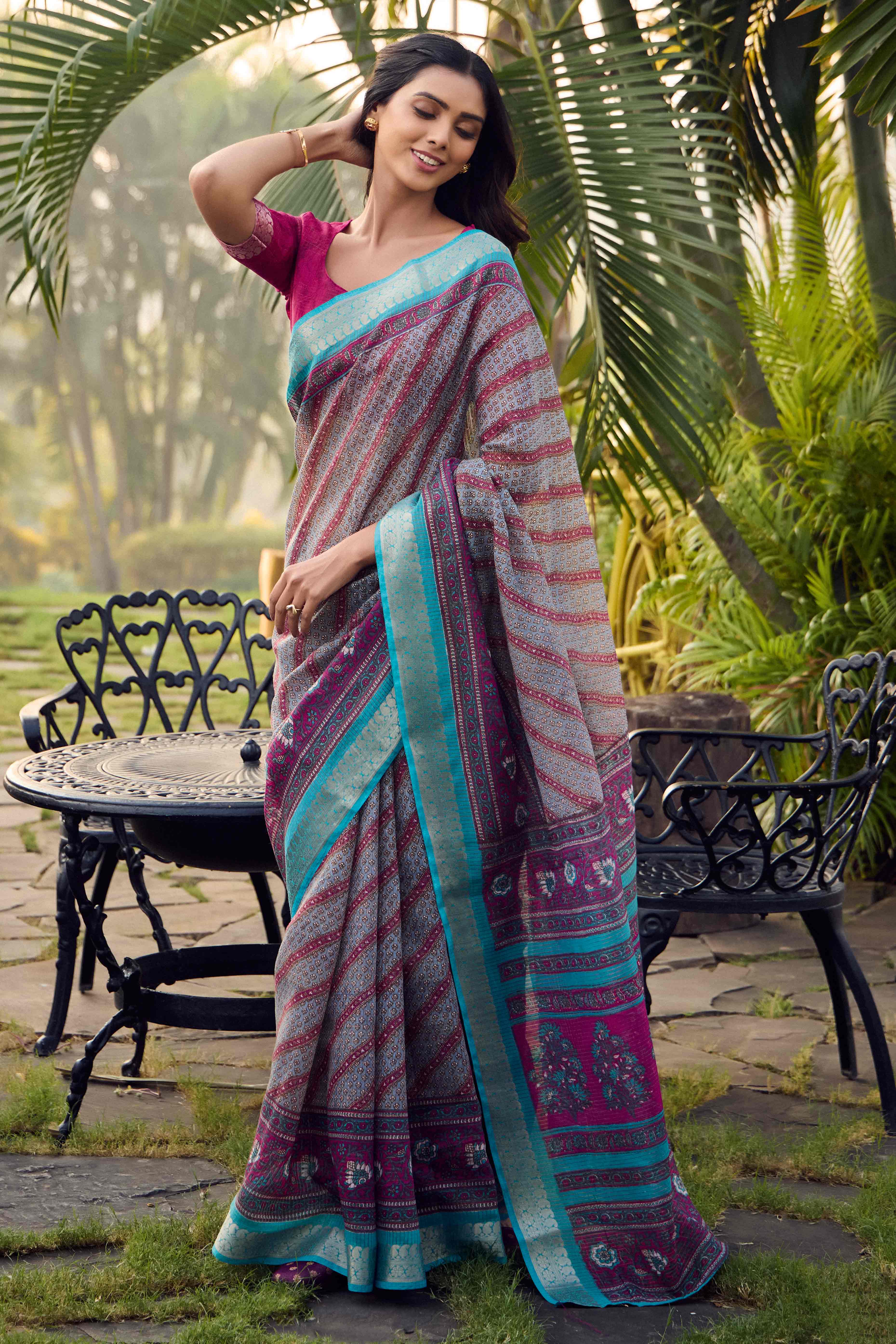 Peachmode Grey Printed Mulmul Cotton Saree With Jacquard Border
