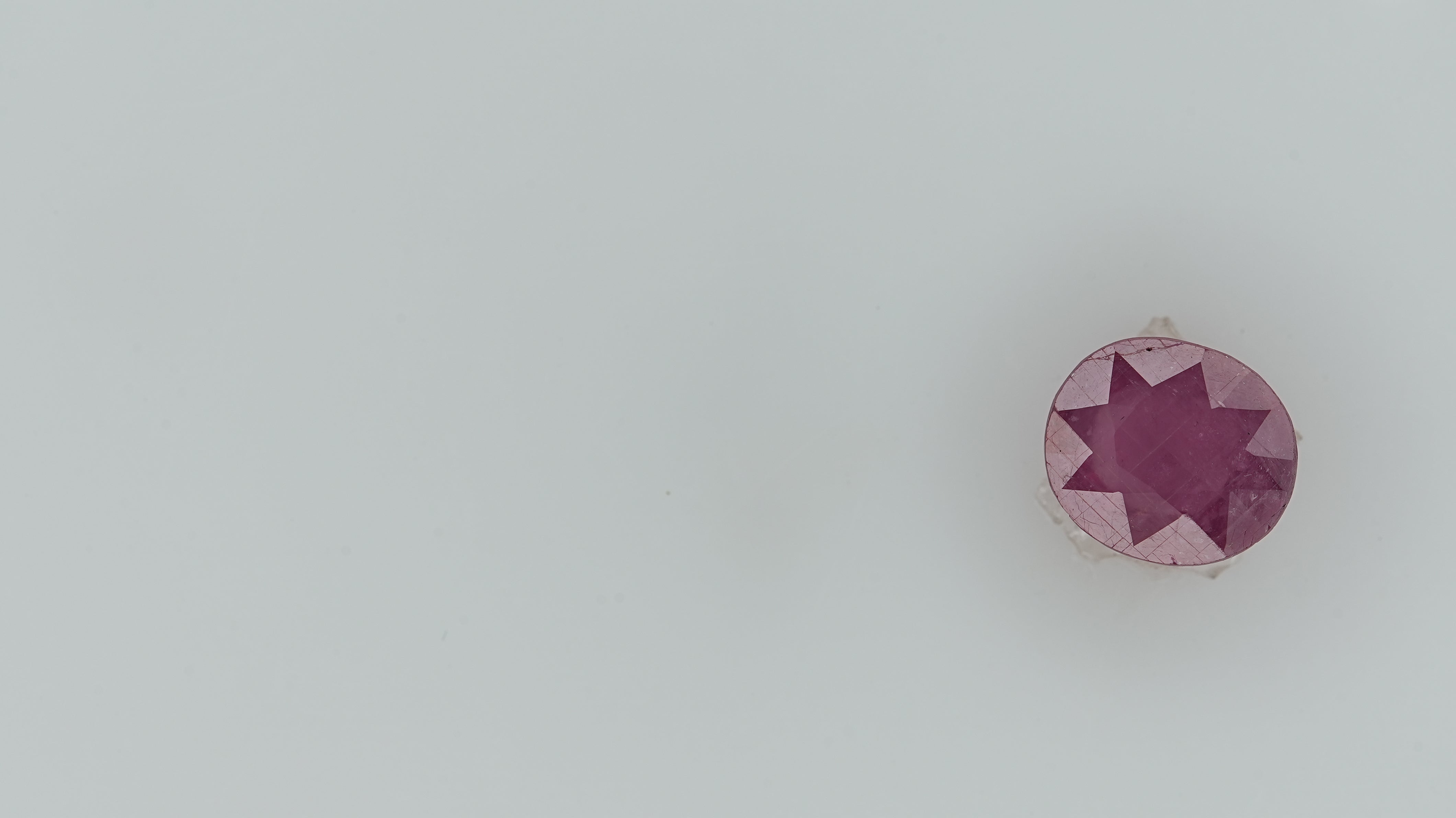 Gemsmantra Ruby - 3.64 Carats (4.004 Ratti) - view 2