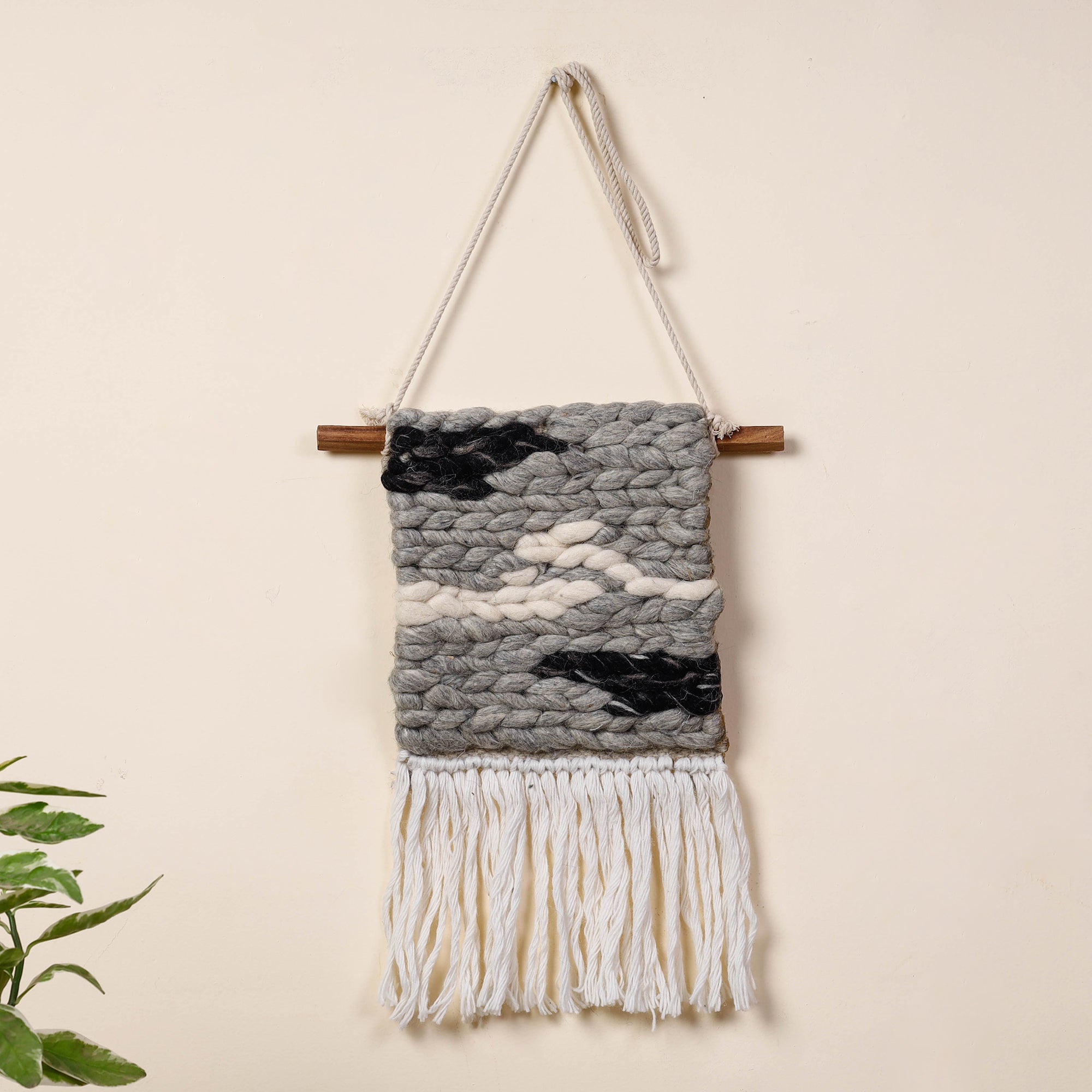 ITOKRI CRAFTS INITIATIVE Bhadohi Handwoven Wool Geometric Fringed Wall Hanging