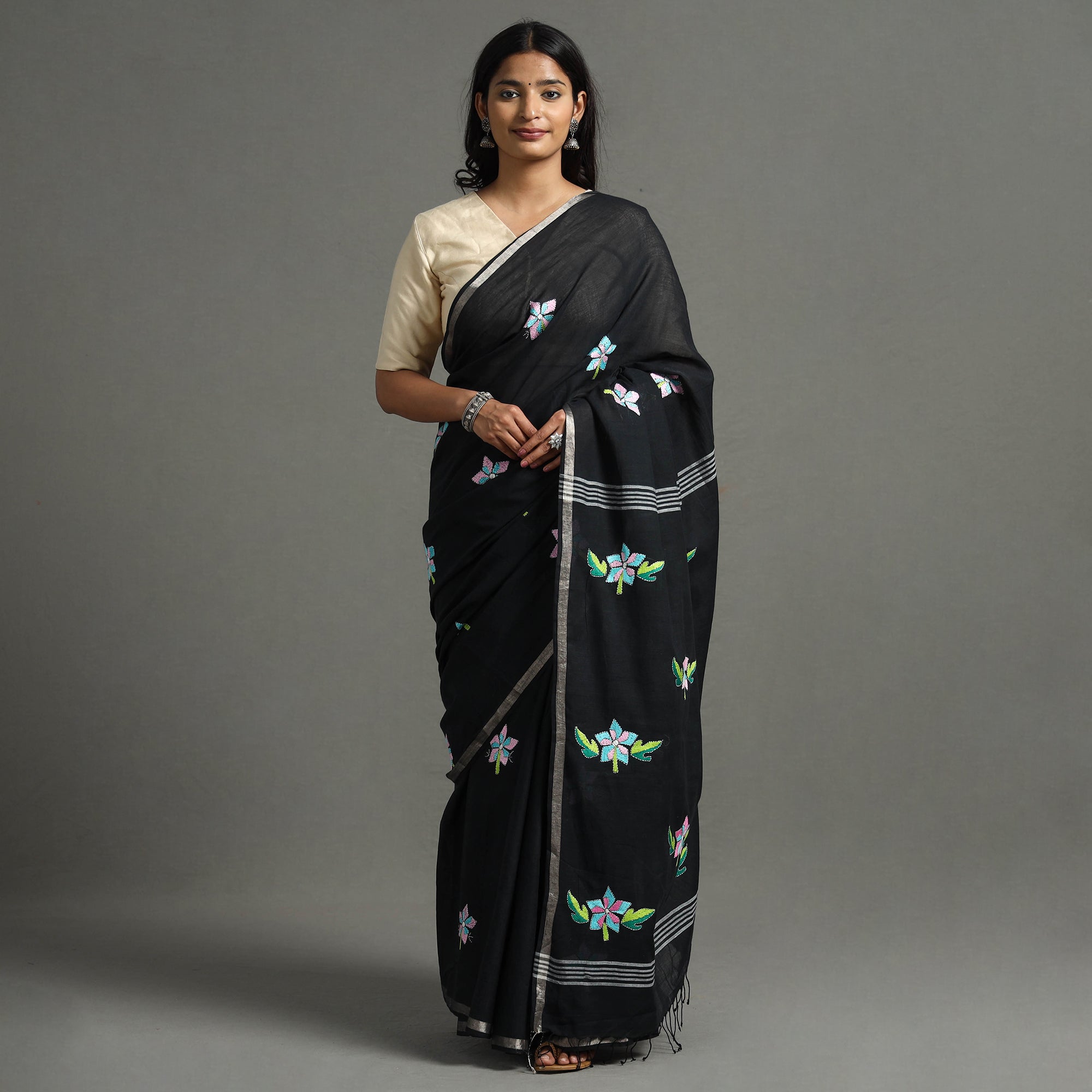 KHUSHBASH - HAPPY LOOM OF EAST Black - Bengal Kantha Embroidery Handloom Cotton Saree