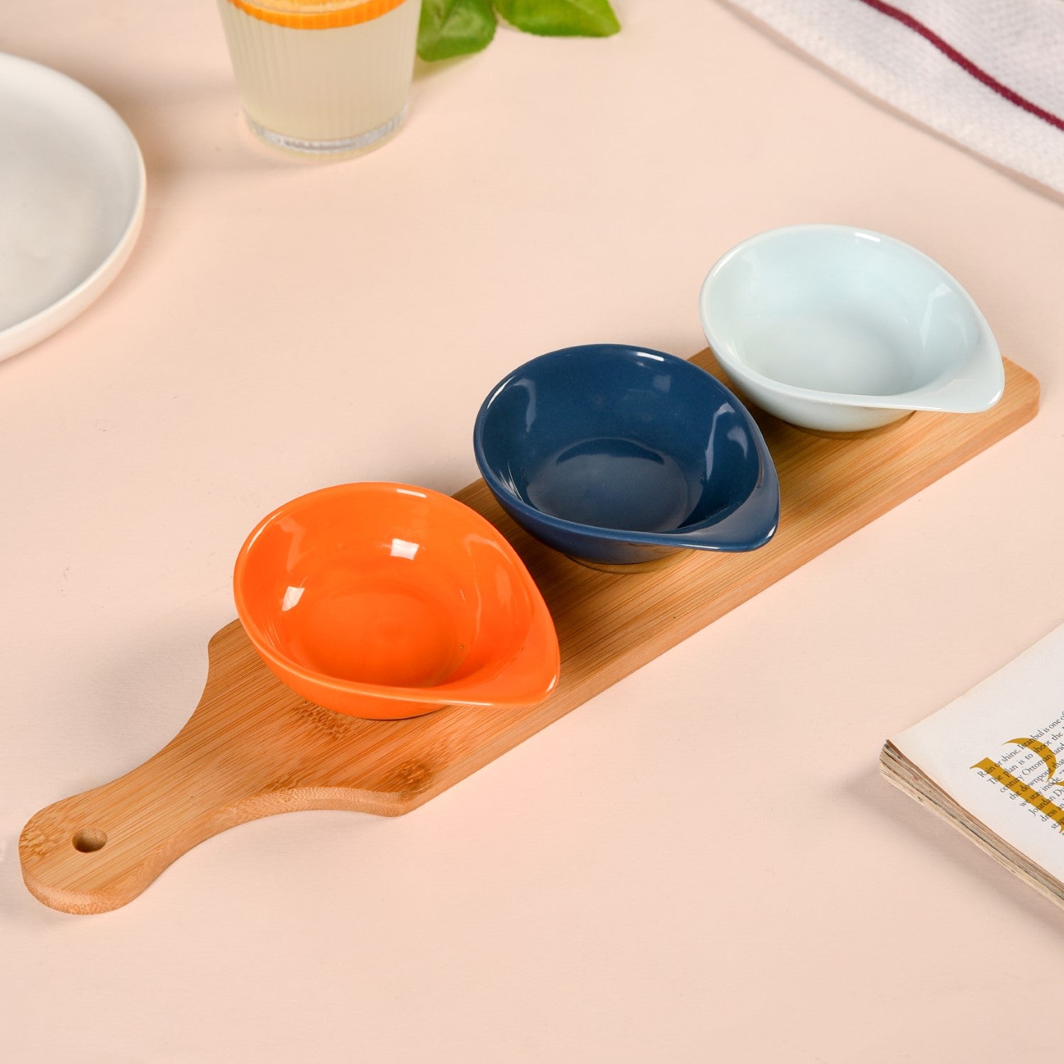 Nestasia Set Of 3 Colourful Ceramic Bowls With Bamboo Tray 100ml