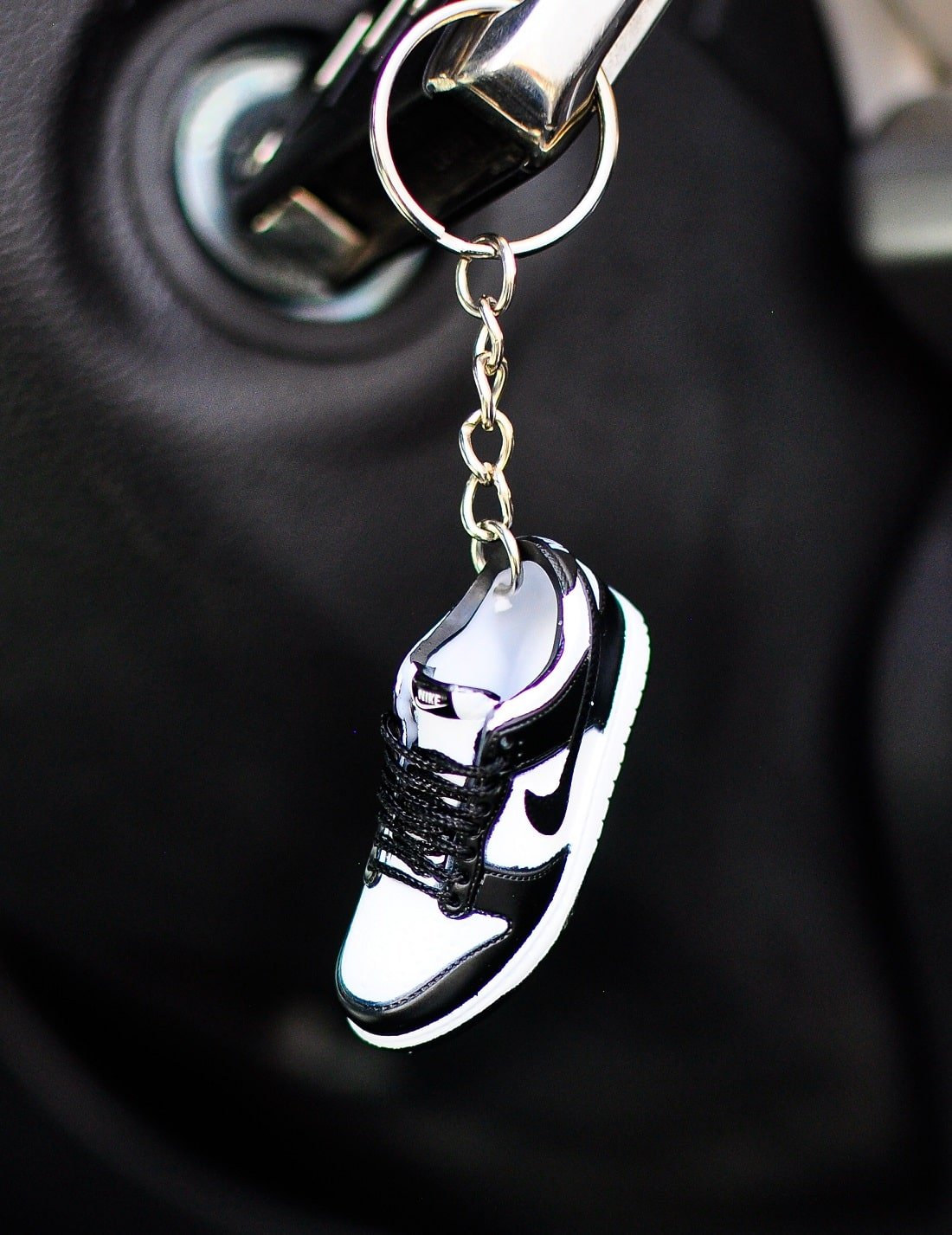 Kicks Machine 3D Sneaker Keychain Panda Dunks