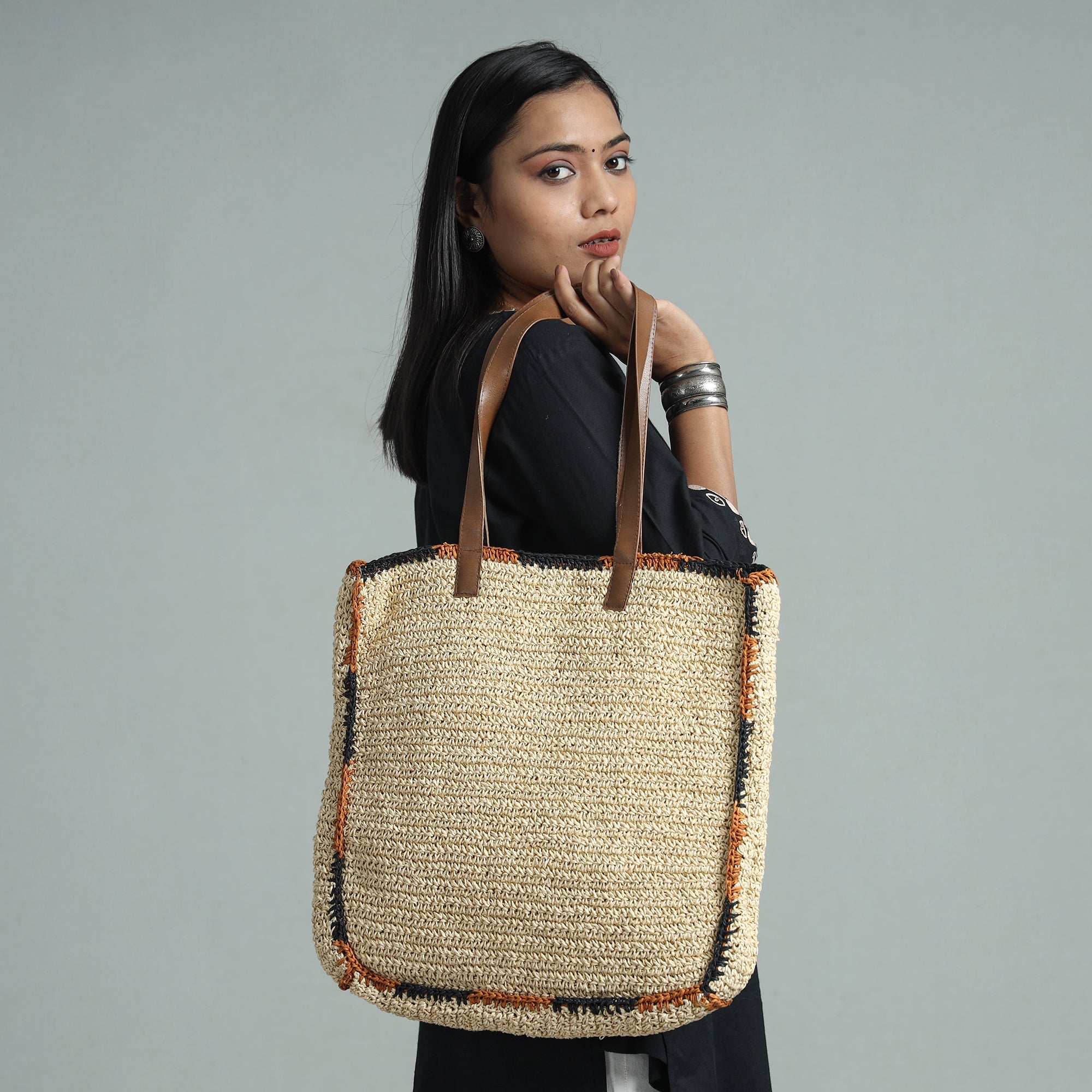 ITOKRI CRAFTS INITIATIVE Beige - Handcrafted Multipurpose Raffia Shoulder Bag - view 2