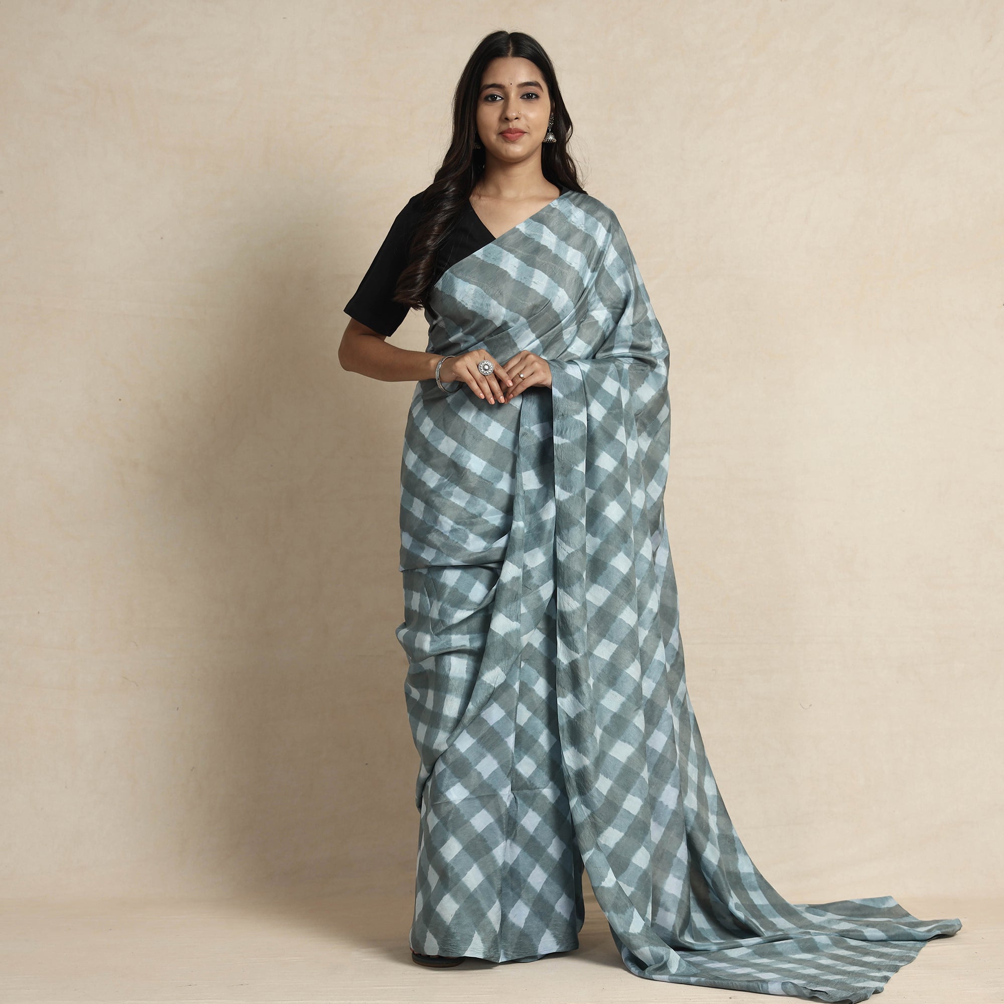 LEHARIYA BY BADSHAH MIYAN Grey - Leheriya Tie-Dye Mulberry Silk Handloom Saree