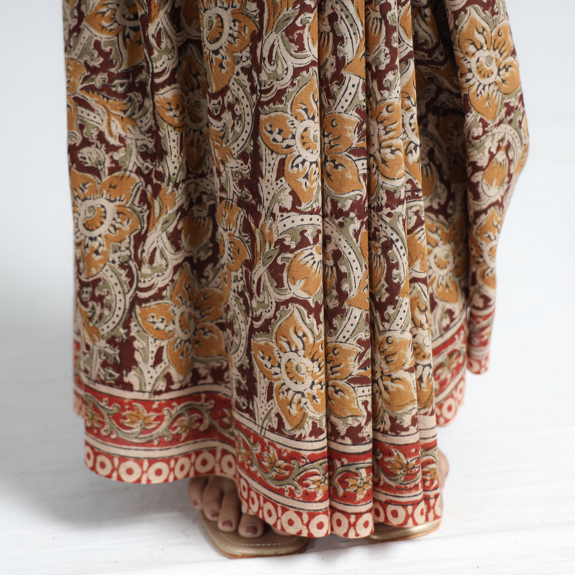 VENKATA BHANU KALAMKARI PEDANA Brown - Pedana Block Print Cotton Kalamkari Saree - view 5