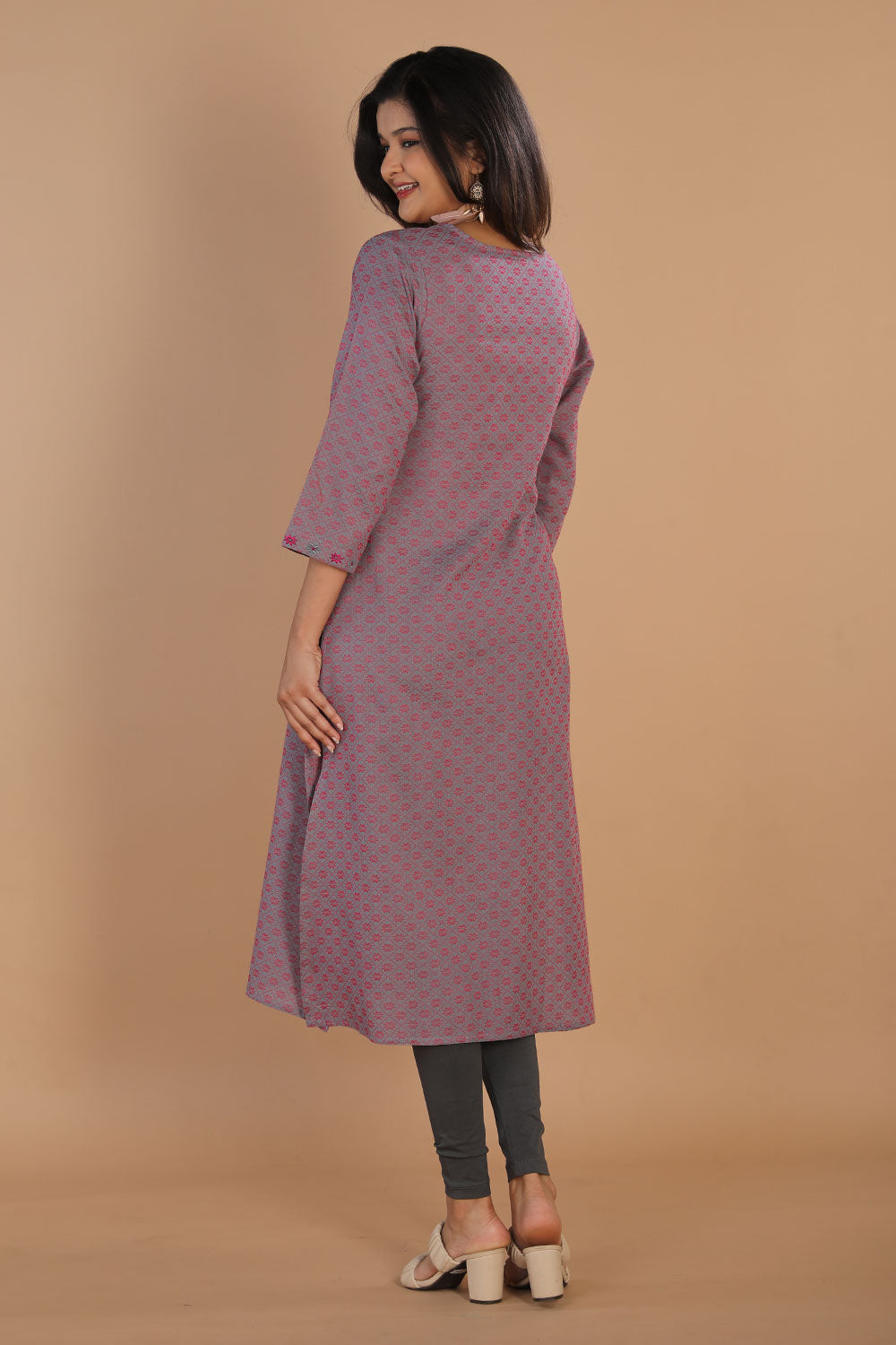 Kalanjali Ethnics Geometric embroidered long kurti - view 4