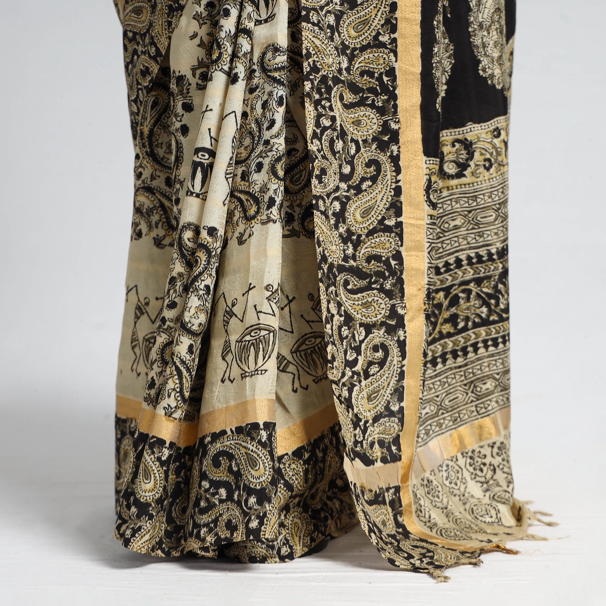 SOUTH KARGHA Beige - Kalamkari Printed Silk Cotton Saree with Zari Border - view 6