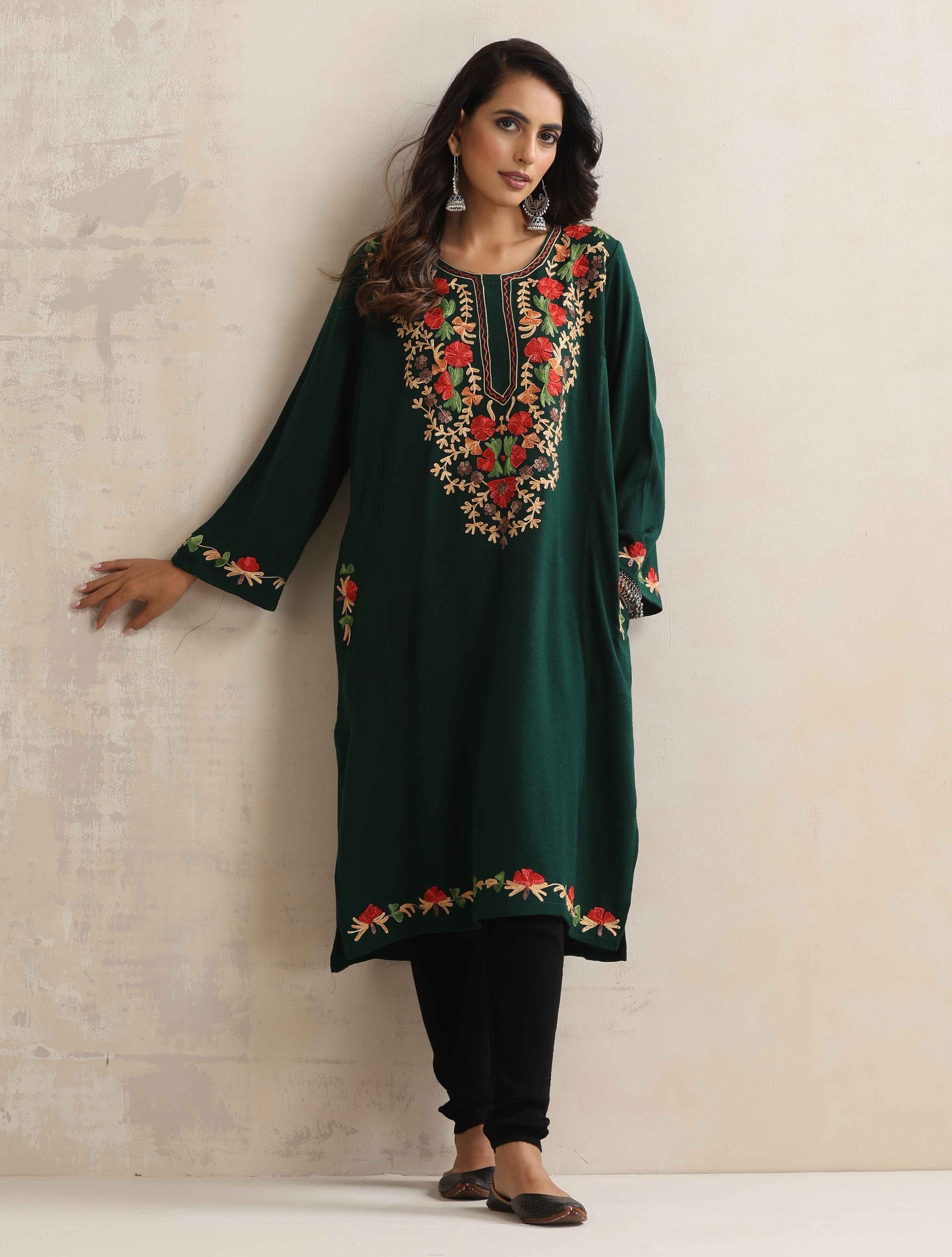 trueBrowns Green Kashmiri Floral Embroidered Woollen Phiran Kurta