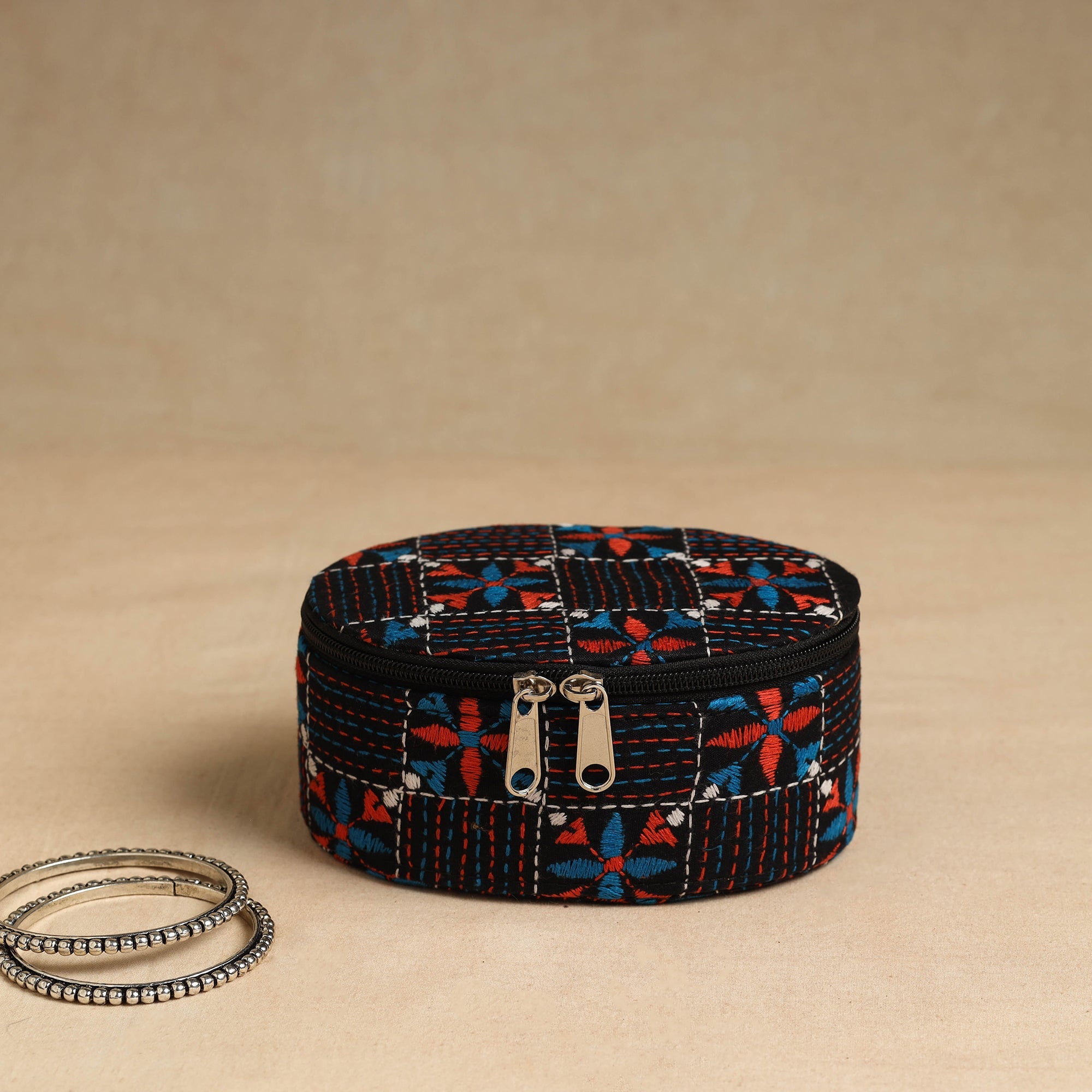 ASALKAAR Black - Bengal Kantha Work Handcrafted Oval Jewelry Box with Mirror 19