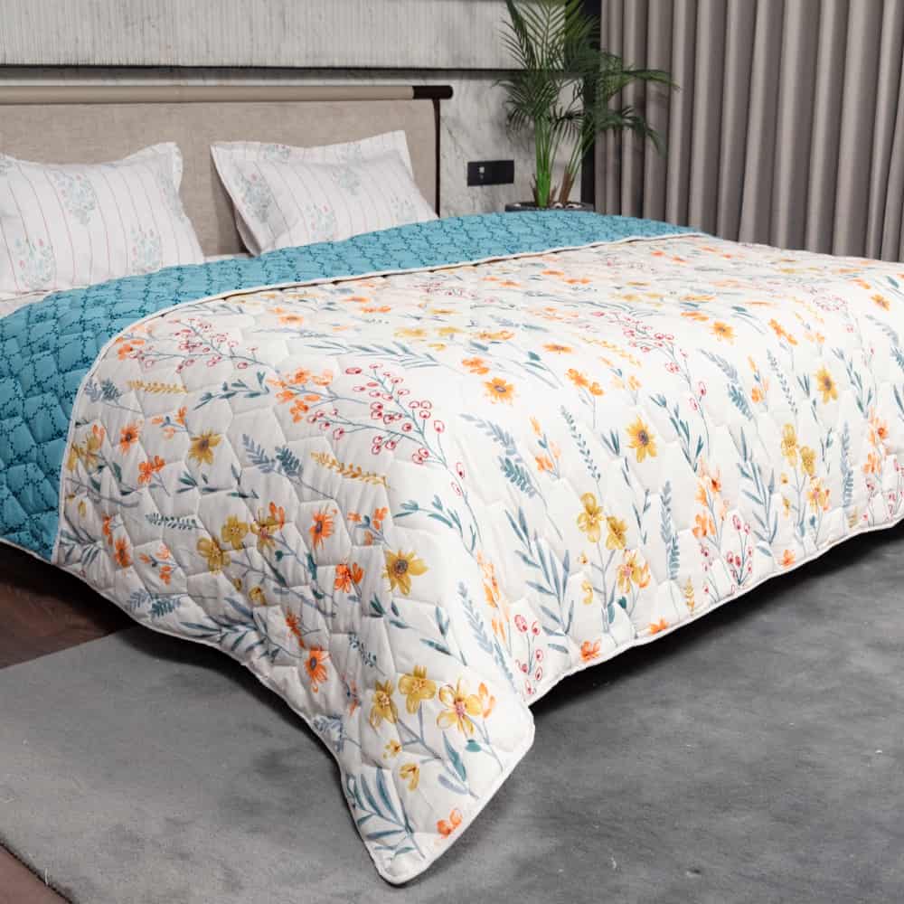 Urban Space -Home Furnishing Store Fluffy & Heavy 200 GSM Microfiber Reversible Quilted Winter Comforters (France-Single, Double) - view 2