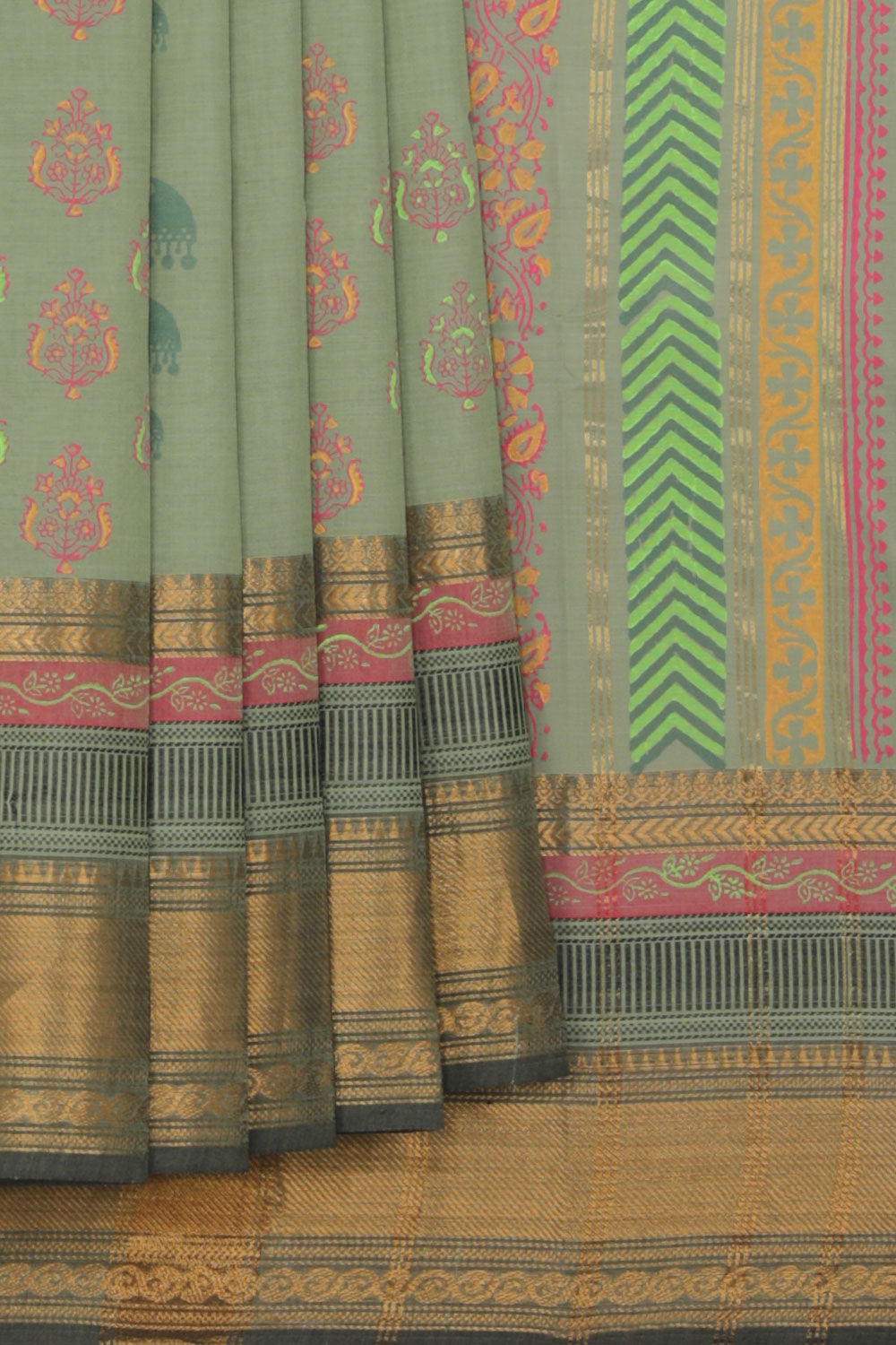 Kalanjali Ethnics Hand block printed cotton saree - view 2